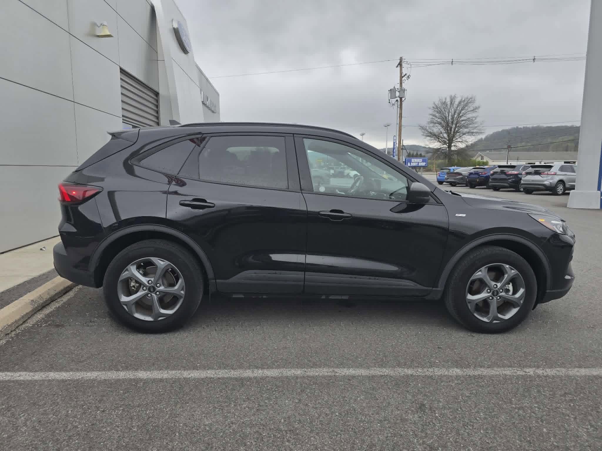 2025 Ford Escape ST-Line