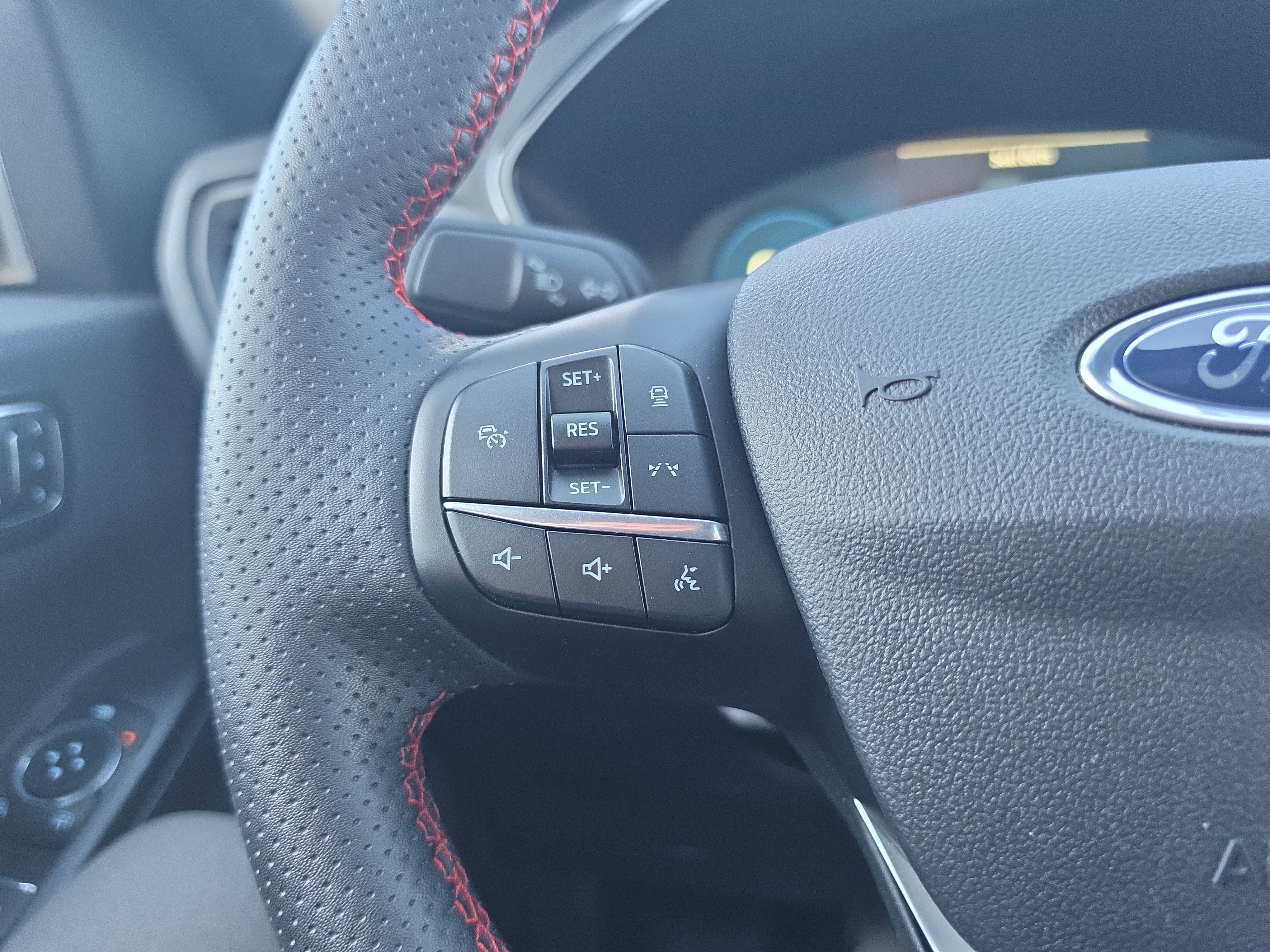 2024 Ford Escape ST-Line Elite