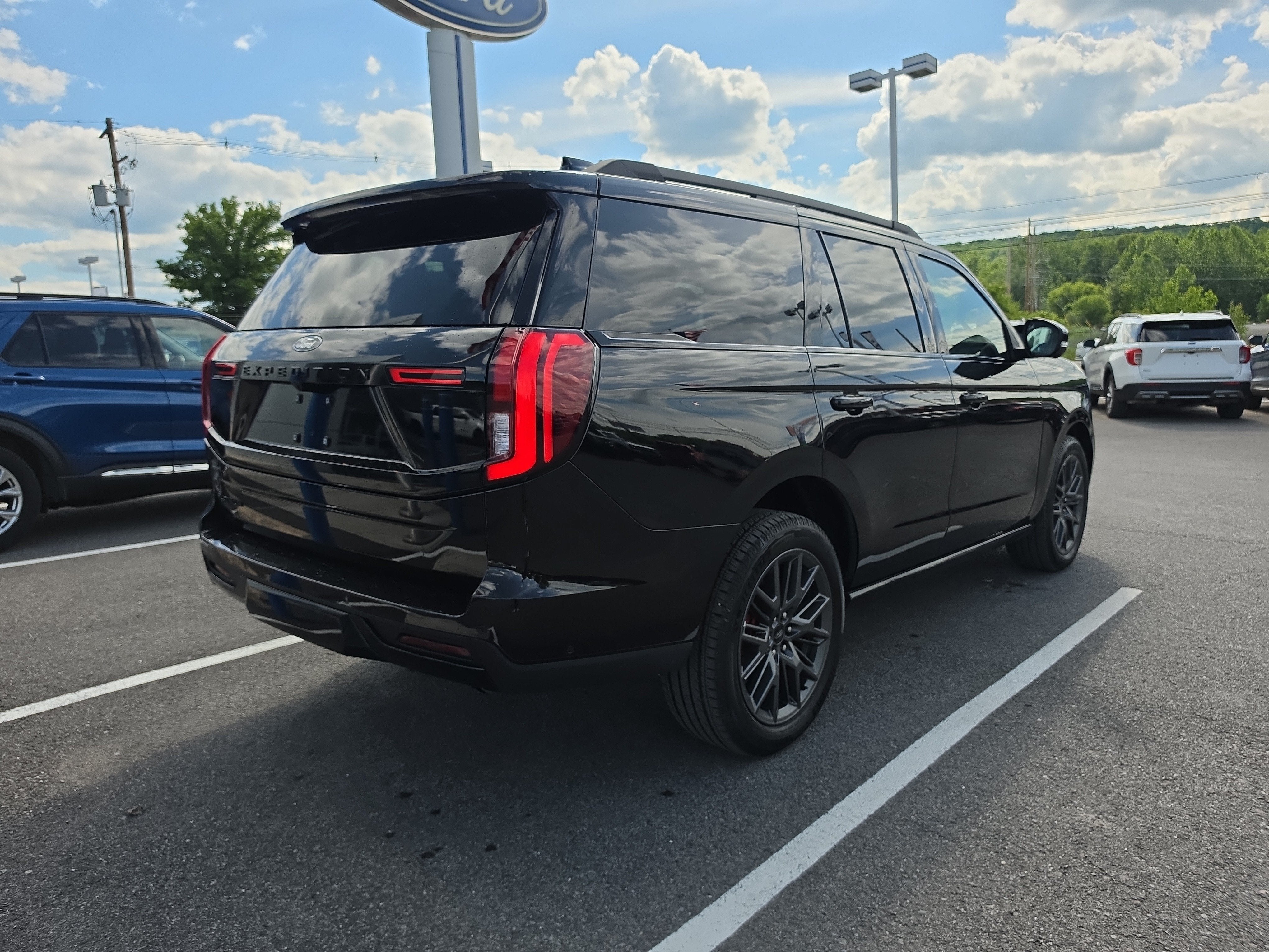 2025 Ford Expedition Platinum