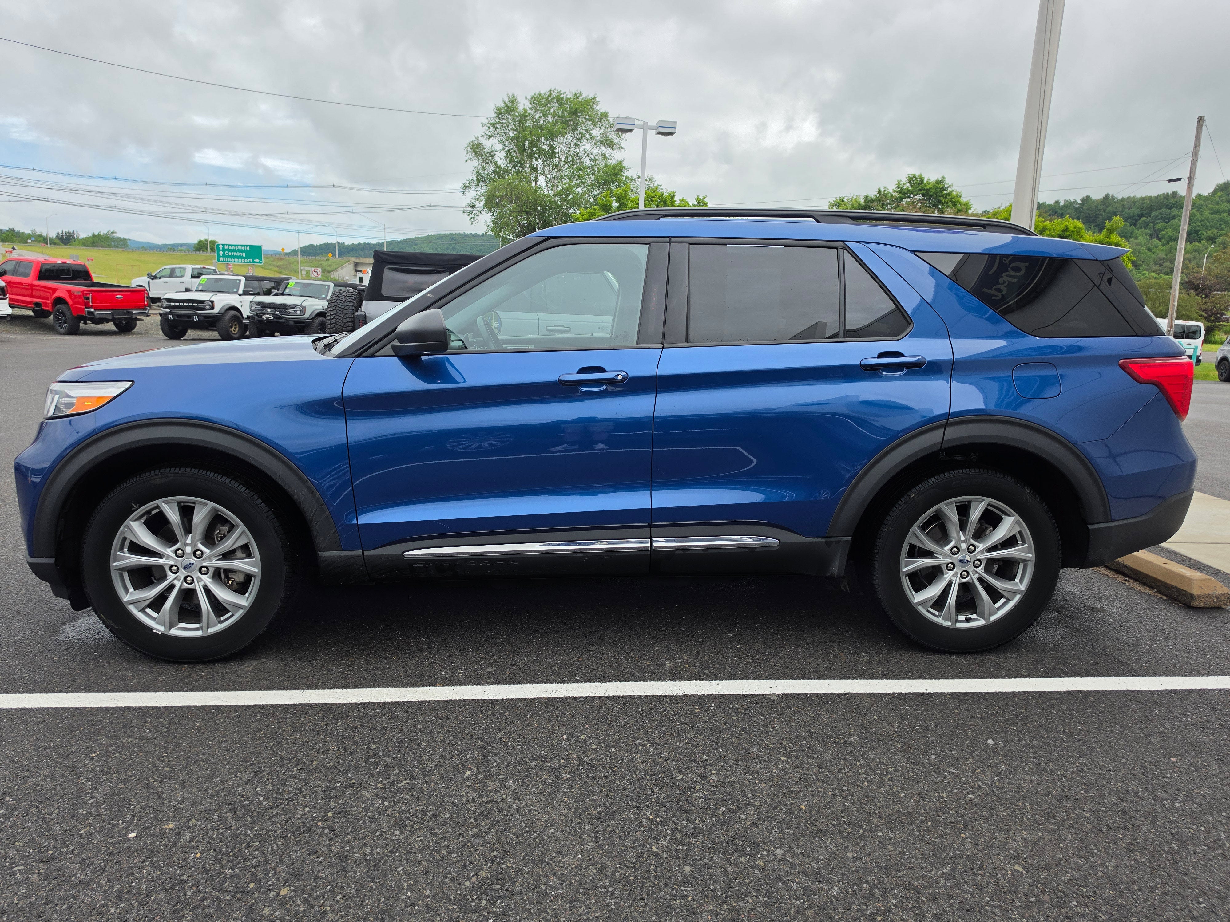 2023 Ford Explorer XLT