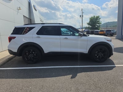2022 Ford Explorer ST-Line