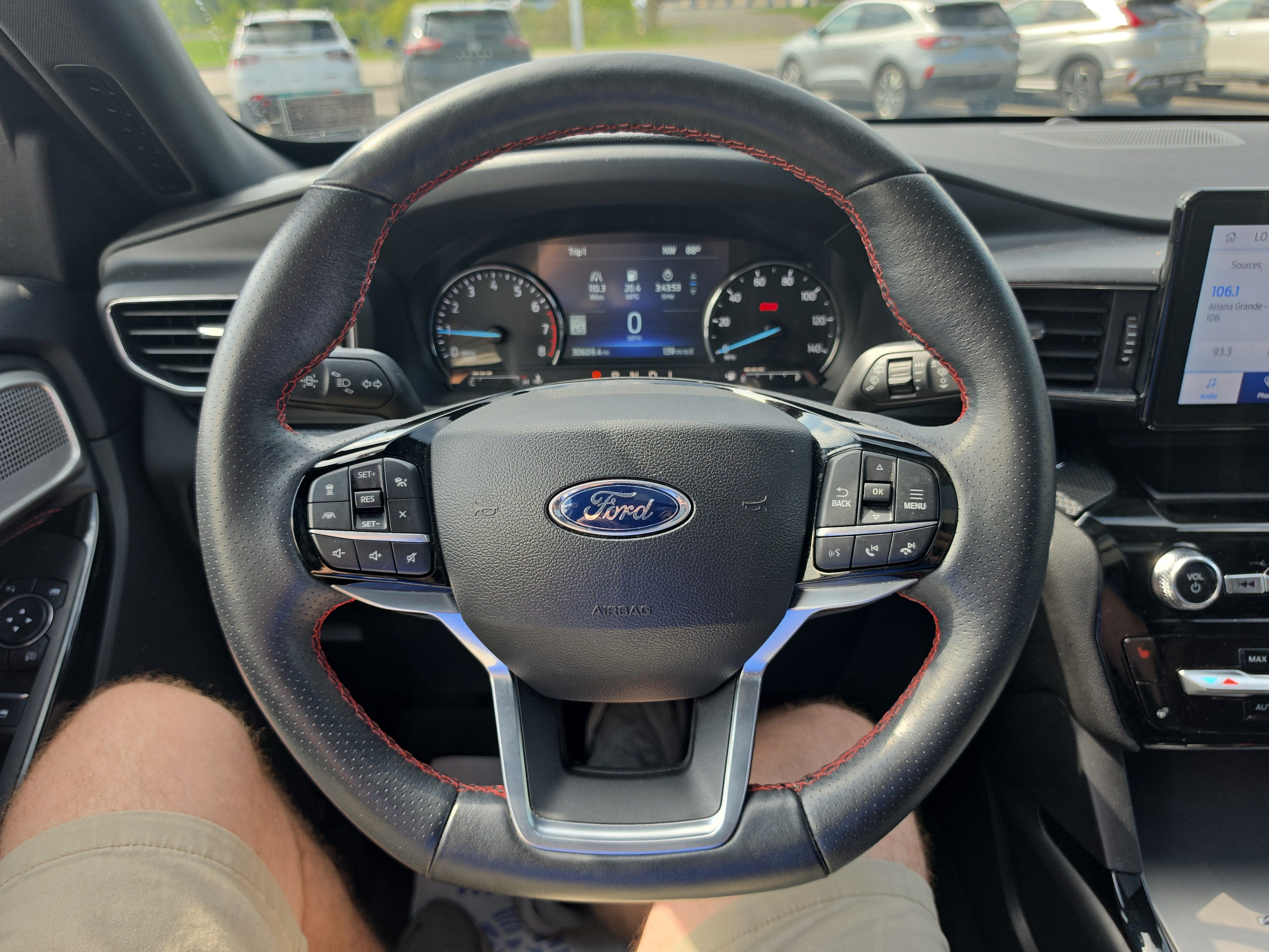 2022 Ford Explorer ST-Line