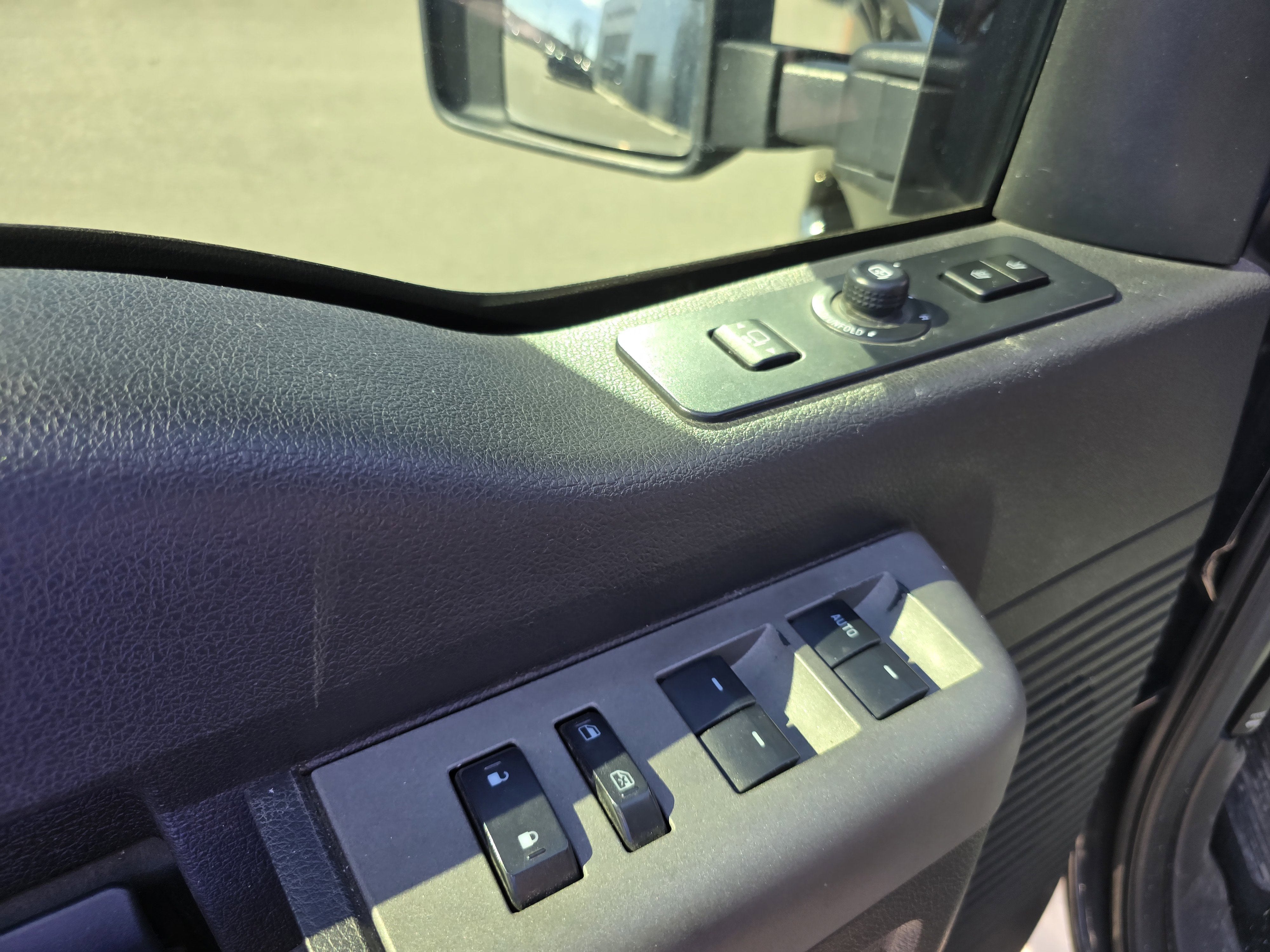 2012 Ford Super Duty F-350 SRW Lariat