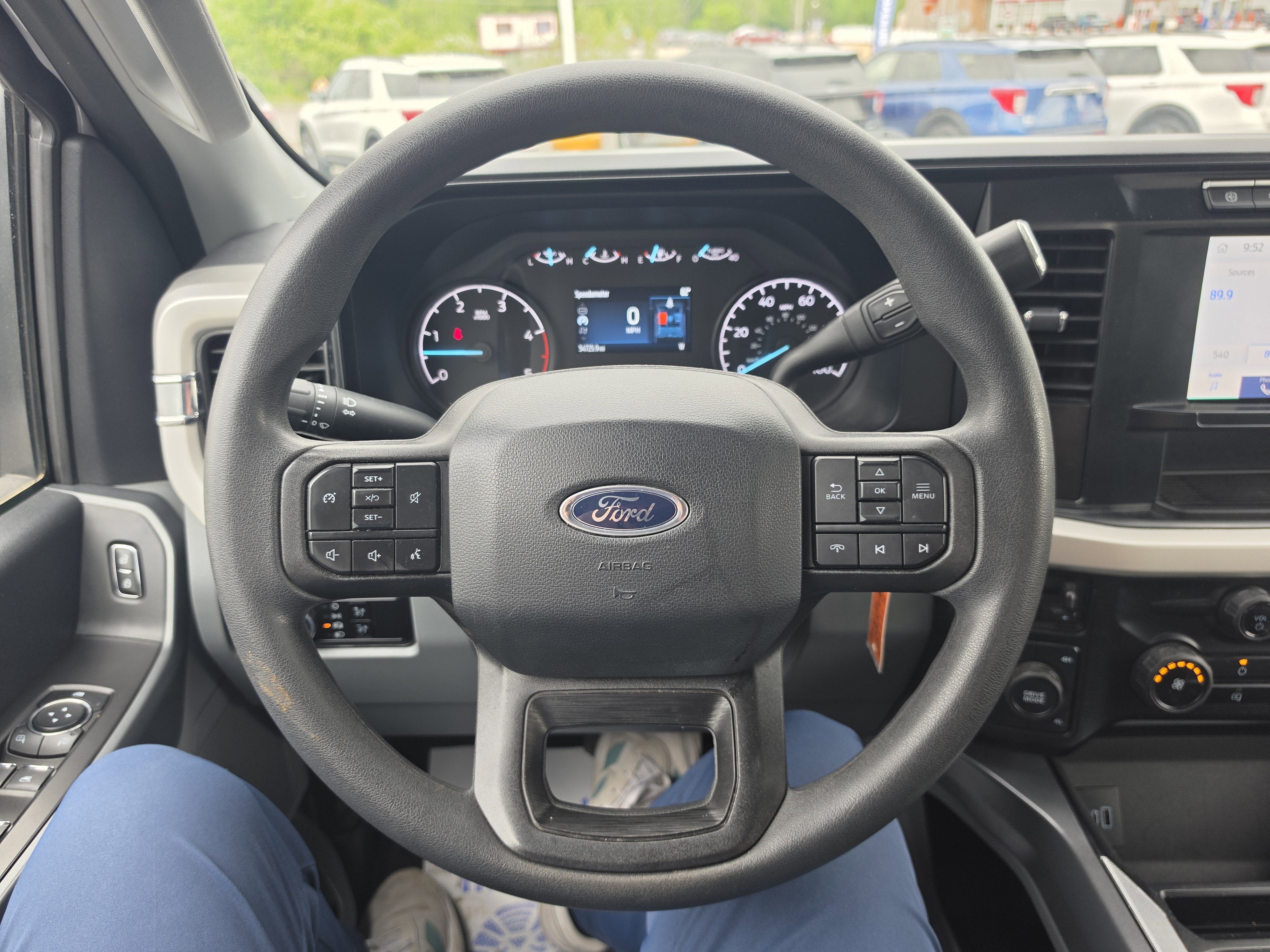 2024 Ford Super Duty F-450 DRW XLT