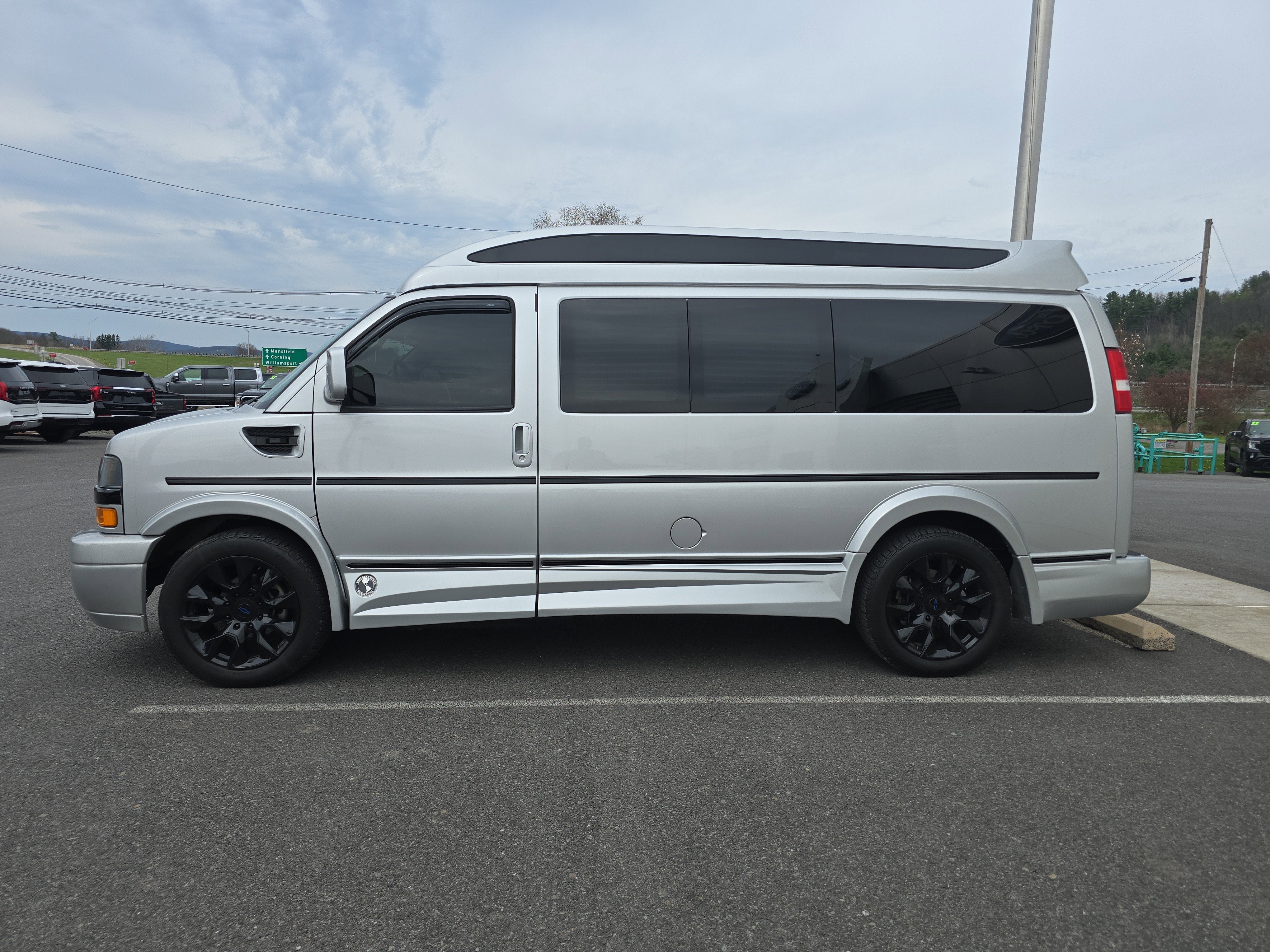 2021 Chevrolet Express Passenger LS