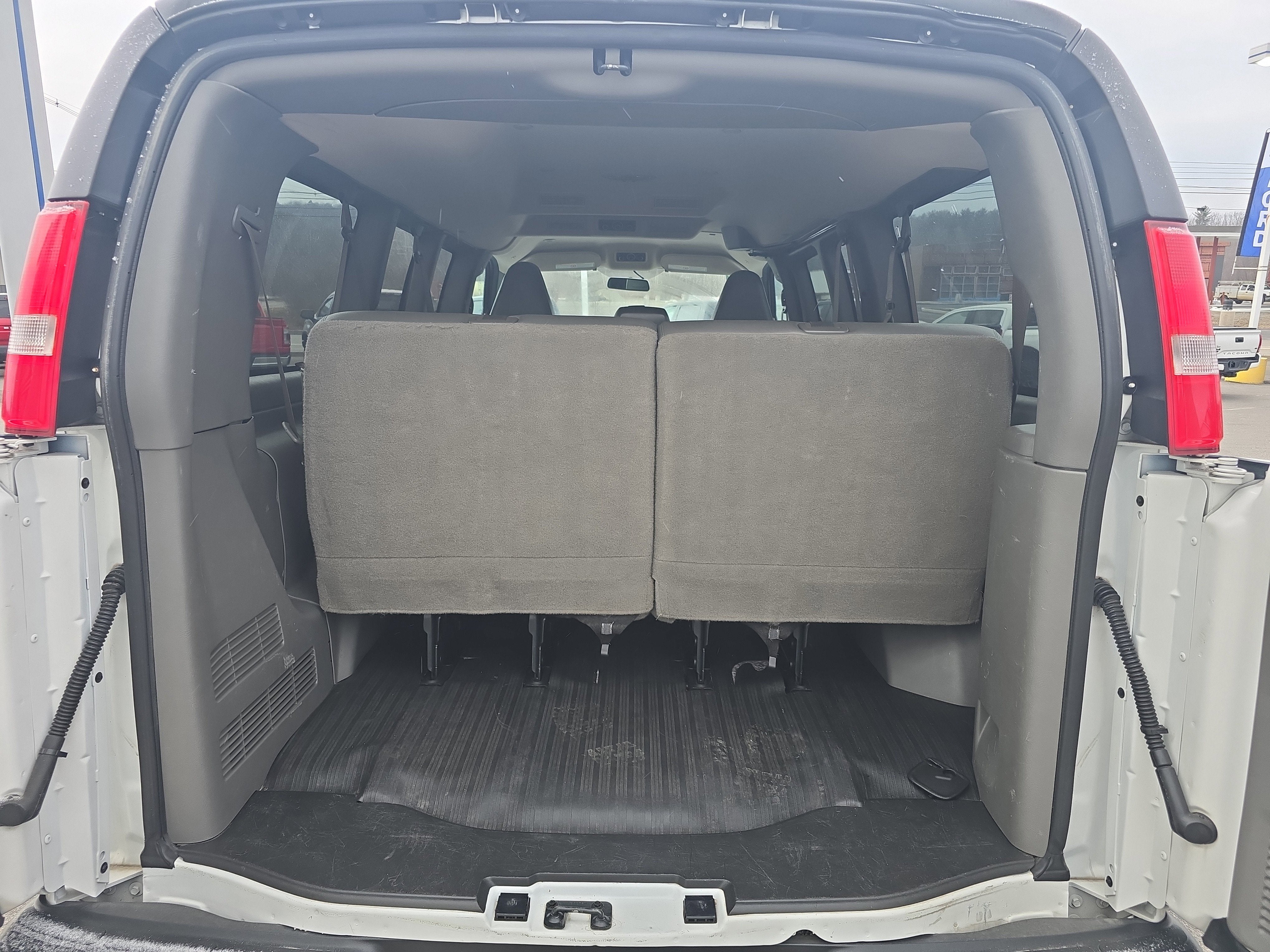 2023 Chevrolet Express Passenger LS