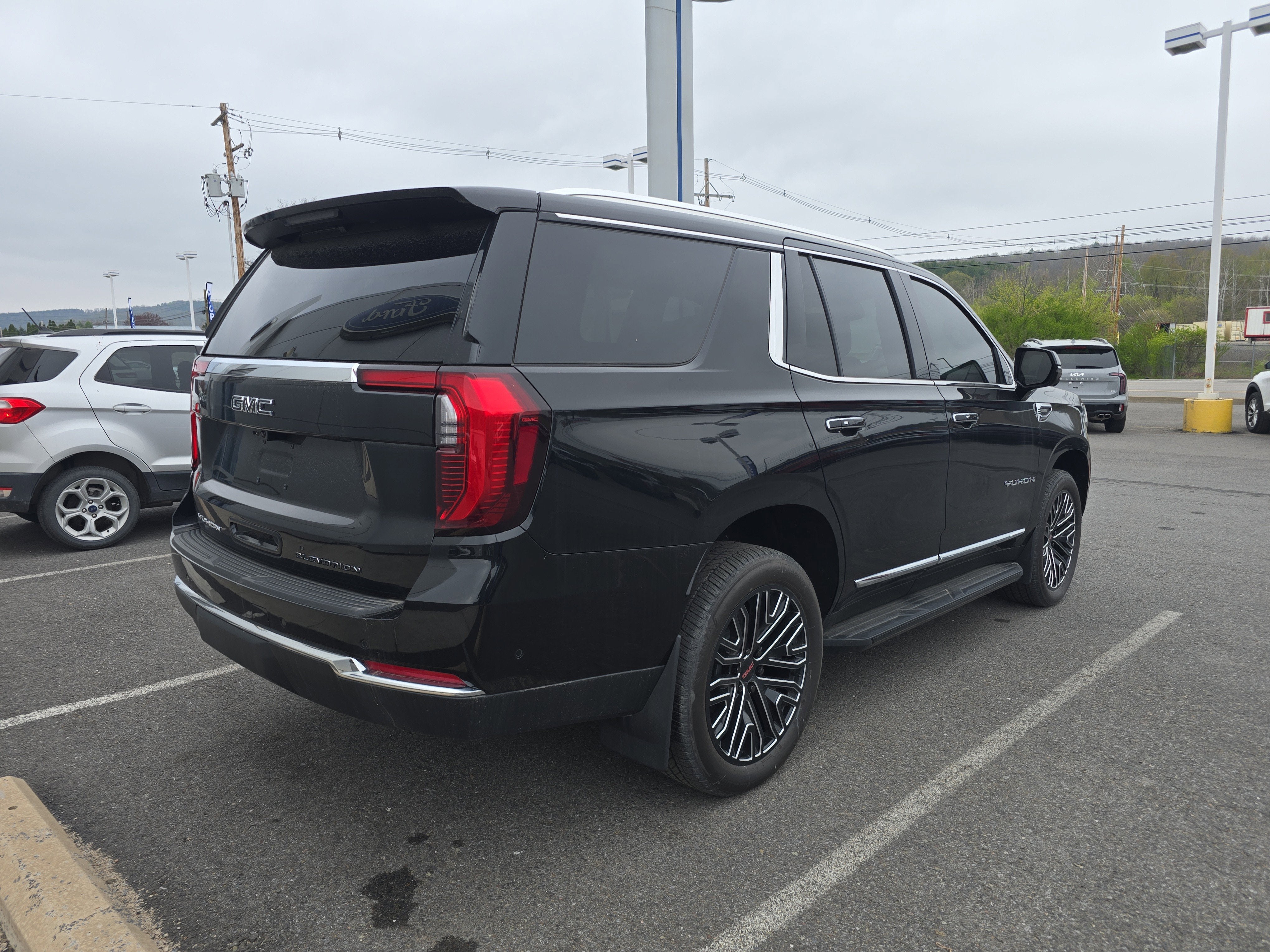 2025 GMC Yukon Elevation