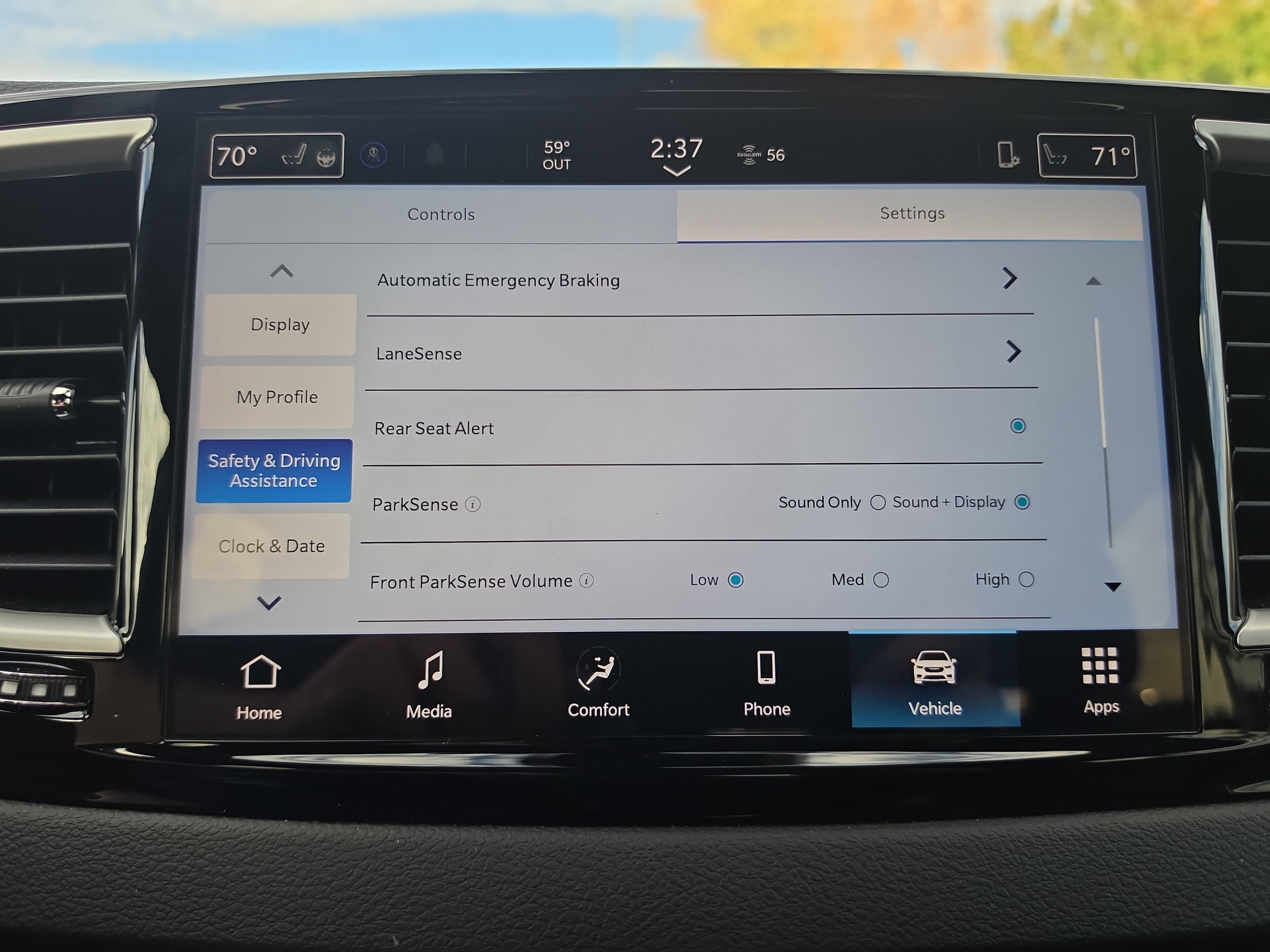 2026 Chrysler Pacifica Select