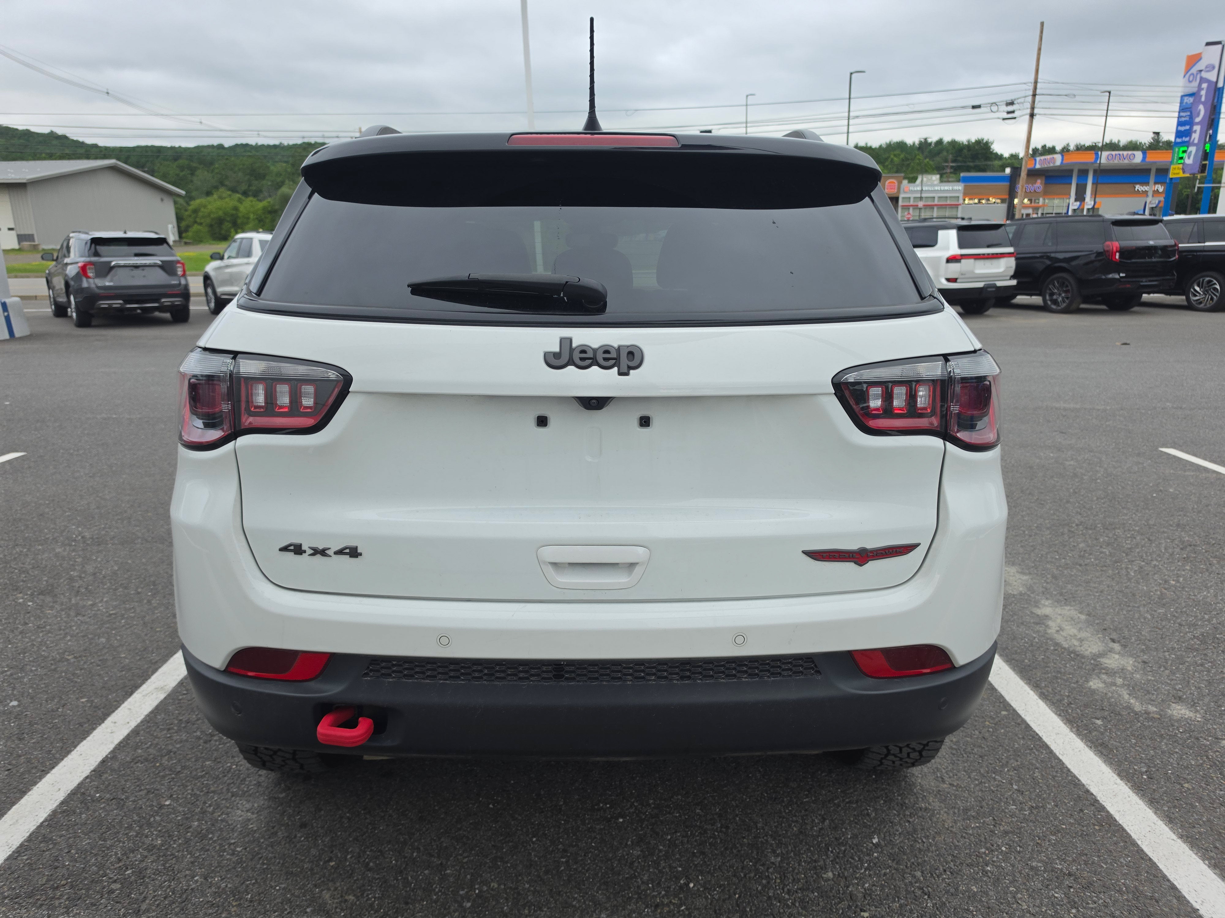 2025 Jeep Compass Trailhawk