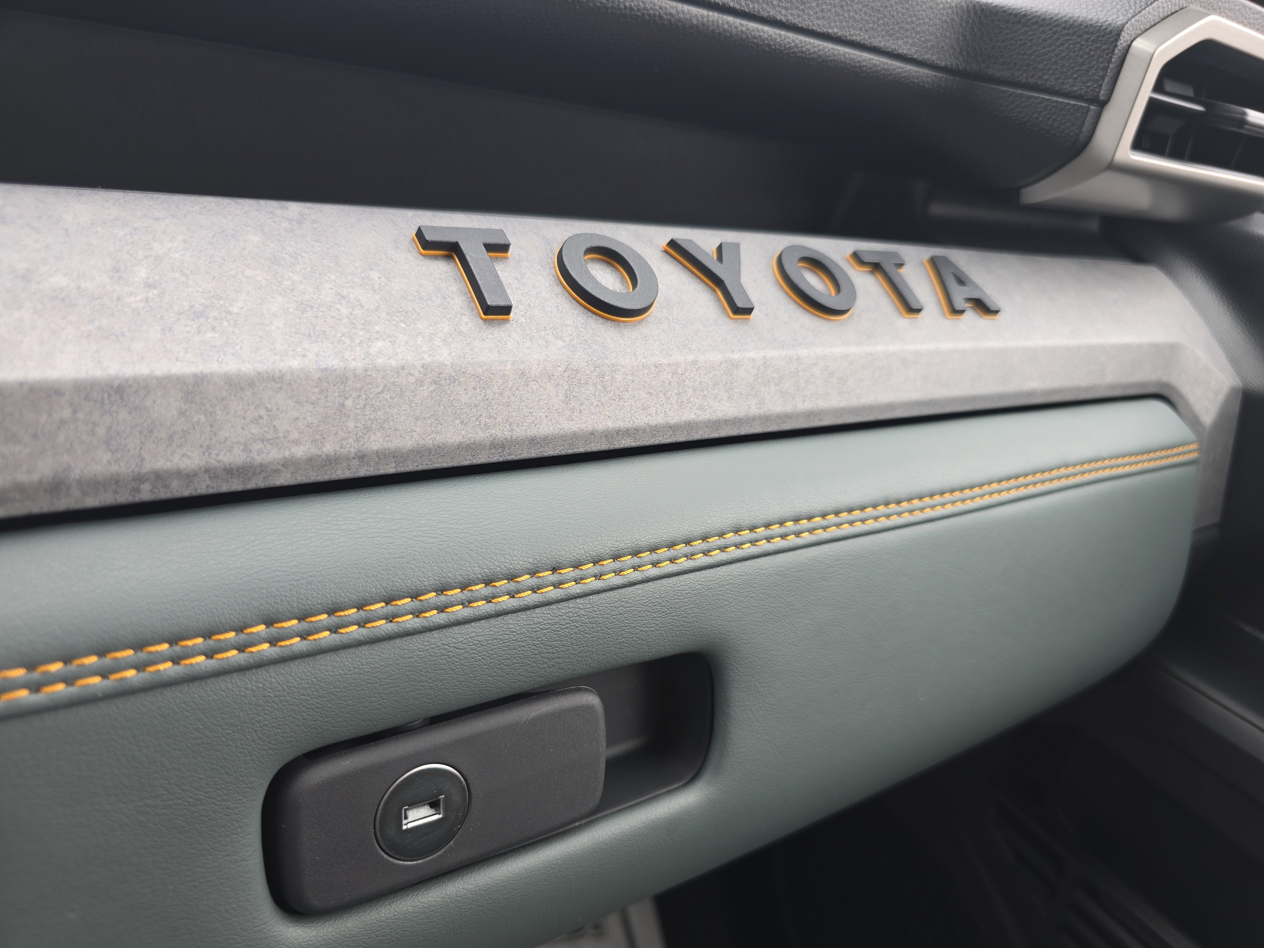 2025 Toyota Tacoma 4WD Trailhunter Hybrid