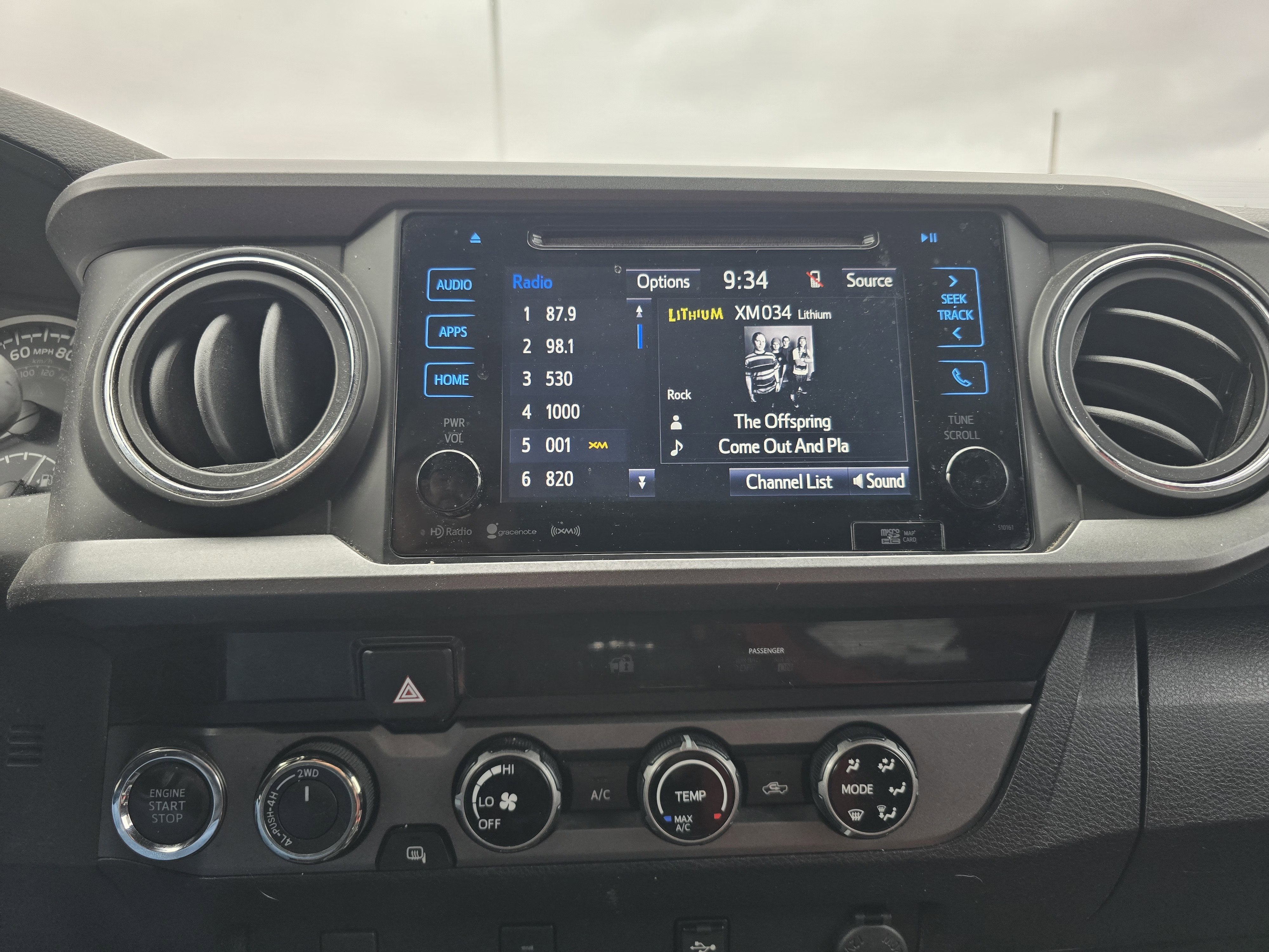 2017 Toyota Tacoma TRD Sport