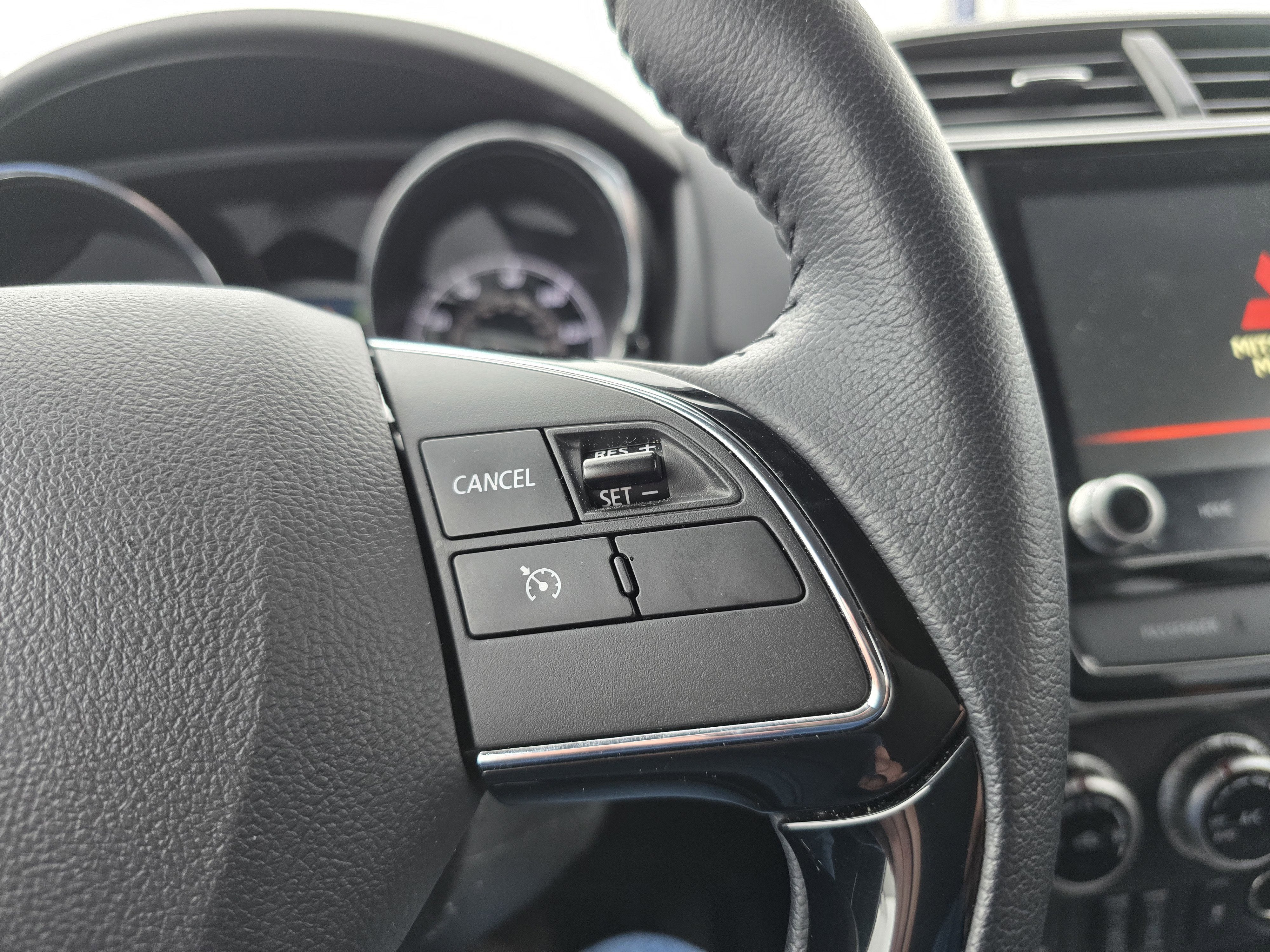 2025 Mitsubishi Outlander Sport SE