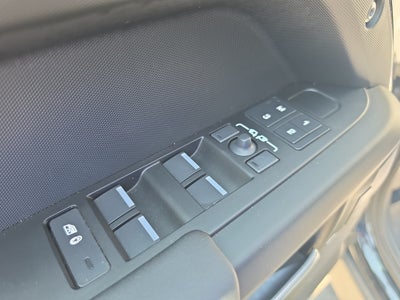 2025 Land Rover Defender S