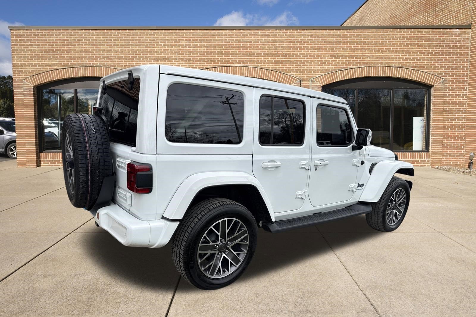 2023 Jeep Wrangler 4xe Sahara High Altitude