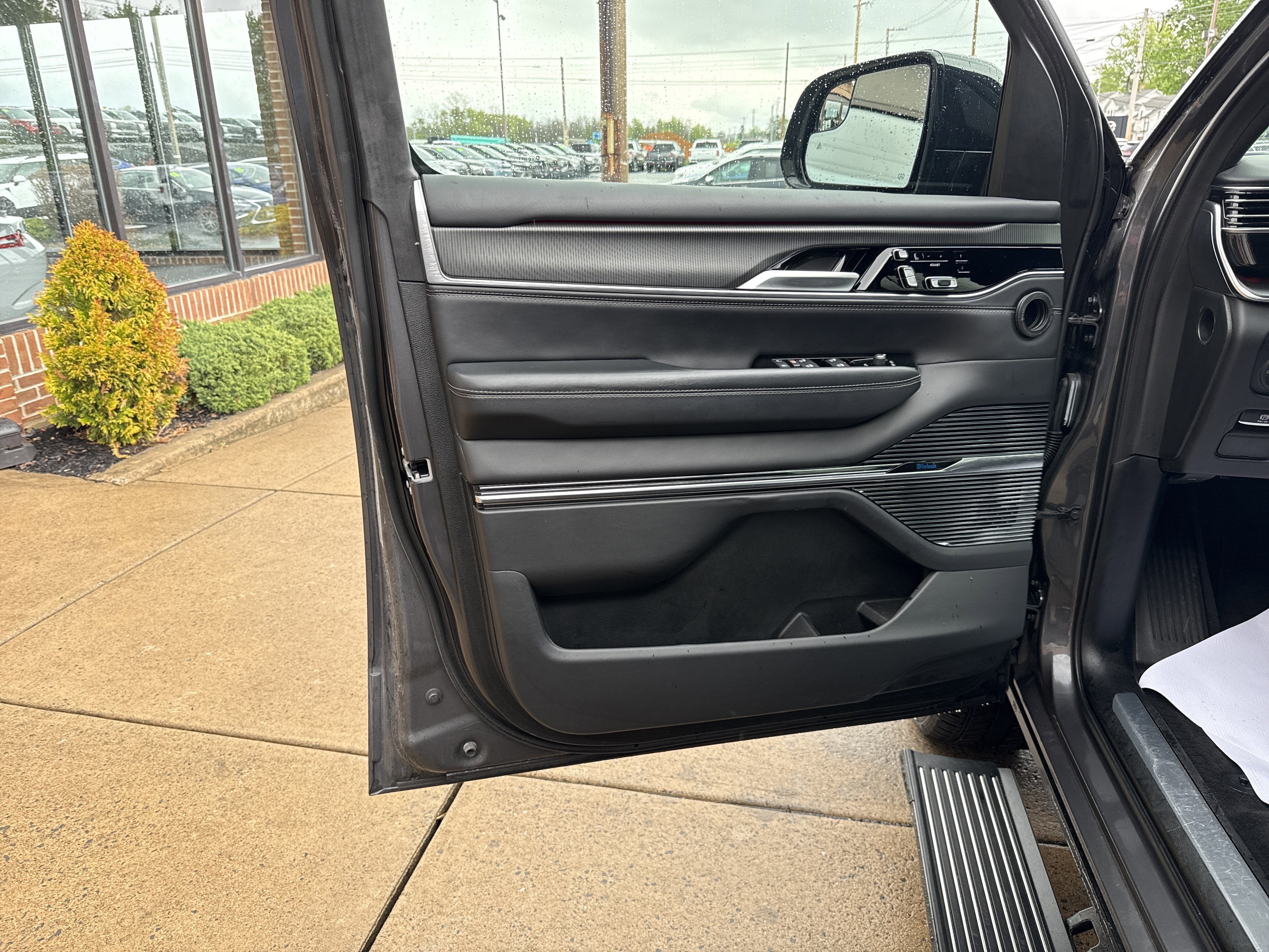 2024 Jeep Grand Wagoneer L Series II