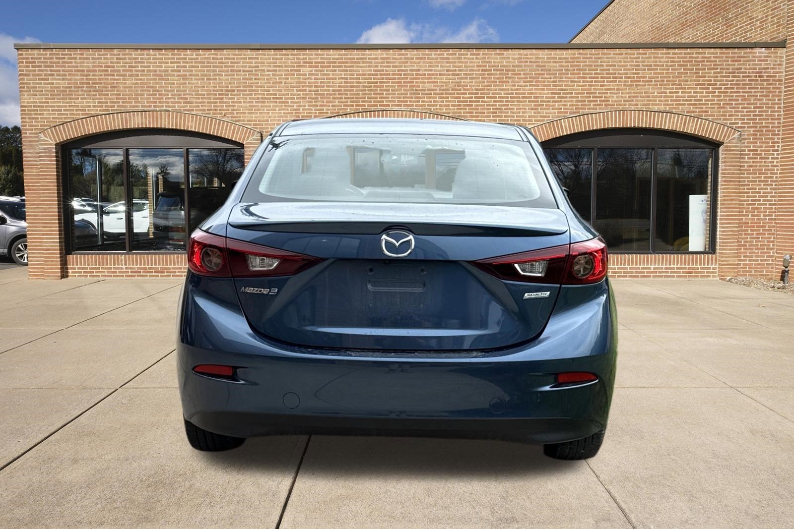 2018 Mazda Mazda3 4-Door Touring