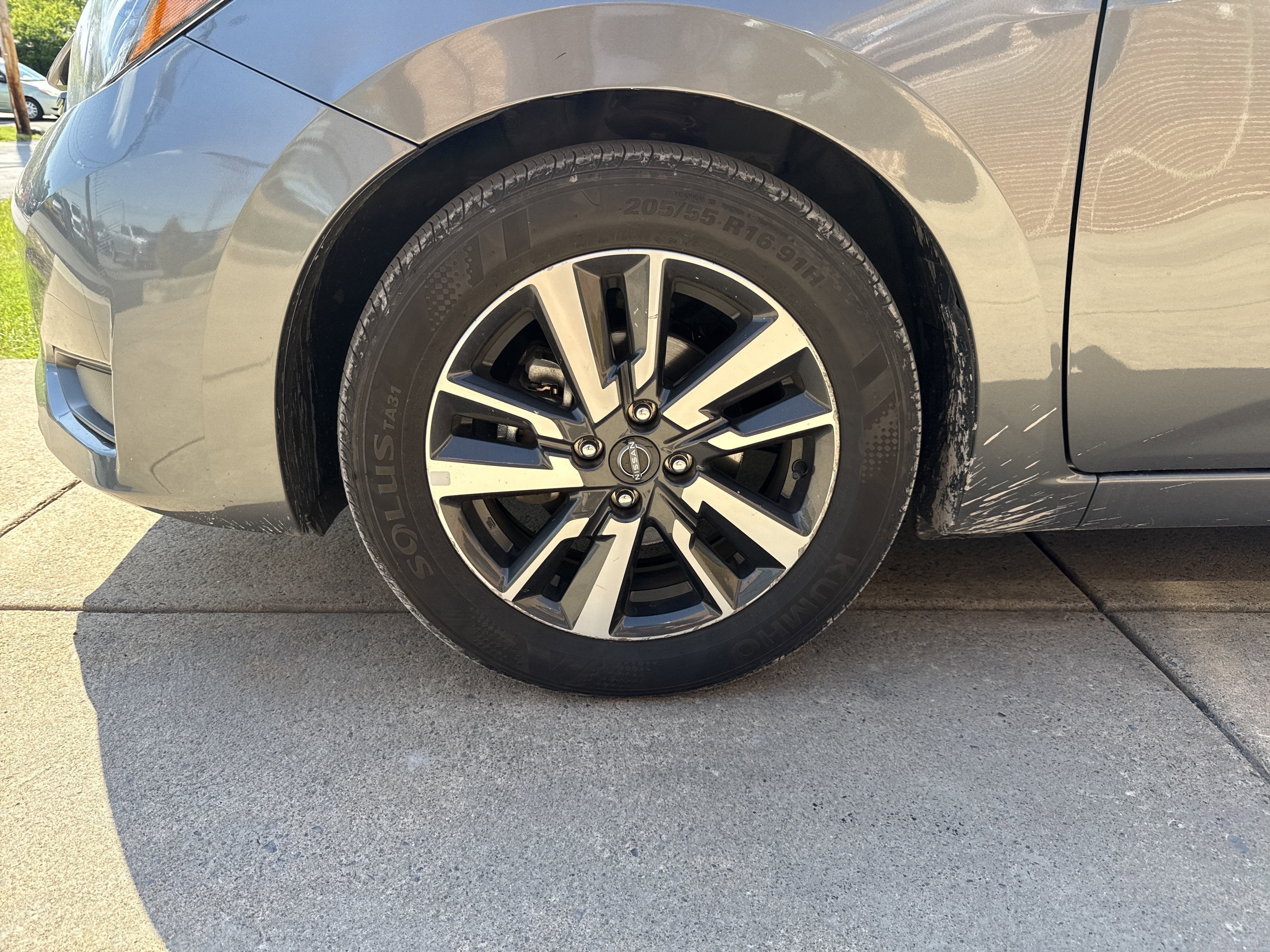 2025 Nissan Versa SV