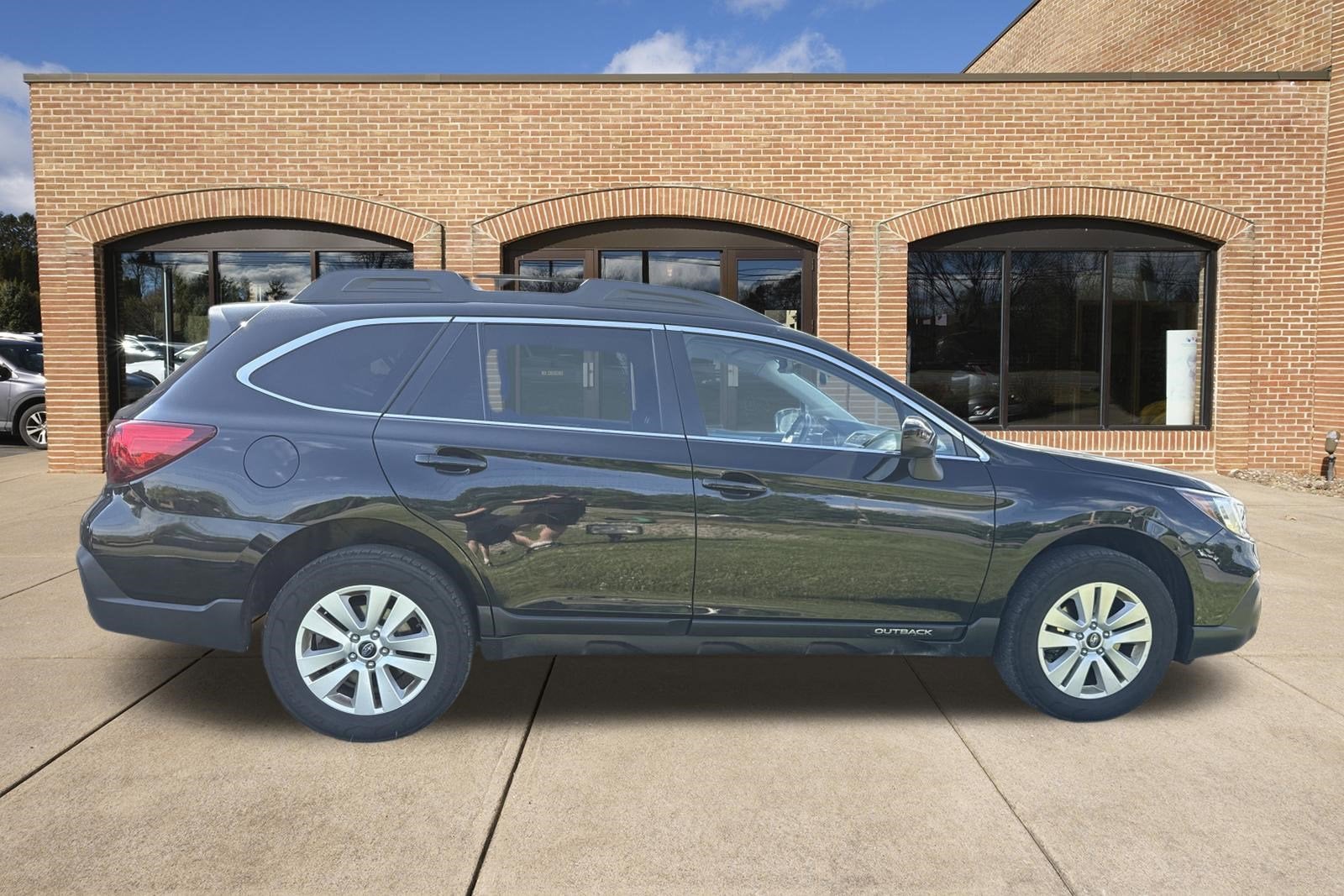 2019 Subaru Outback Premium