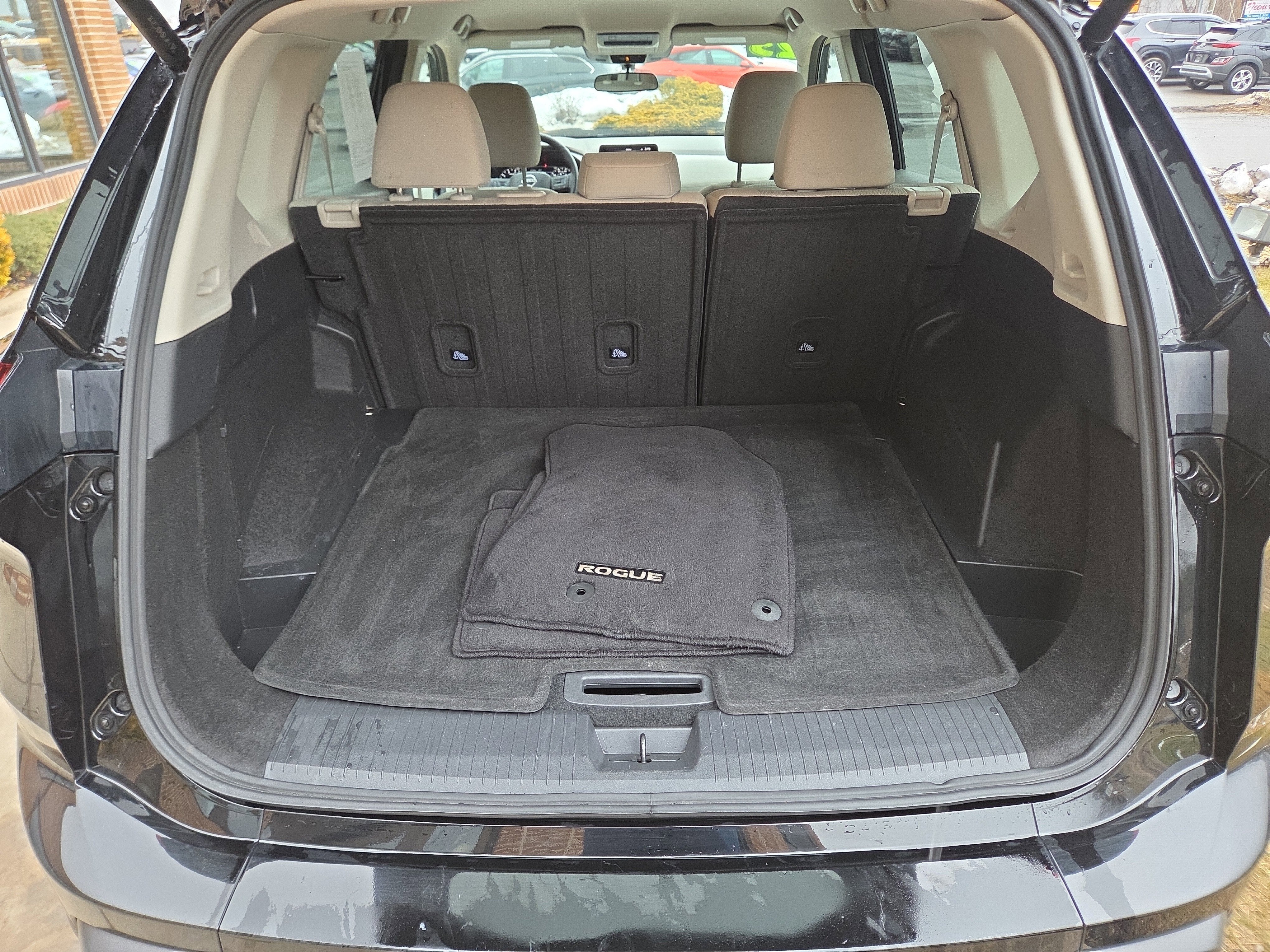 2025 Nissan Rogue SV