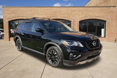 2020 Nissan Pathfinder SV