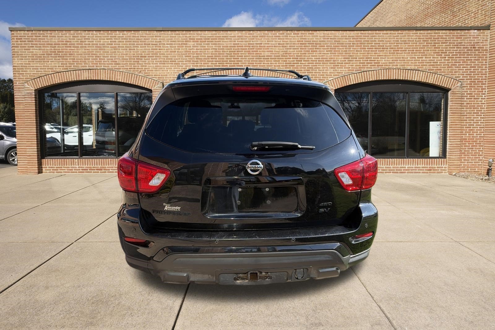 2020 Nissan Pathfinder SV