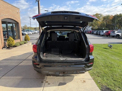 2020 Nissan Pathfinder SV