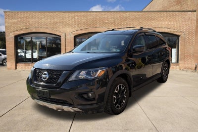 2020 Nissan Pathfinder SV