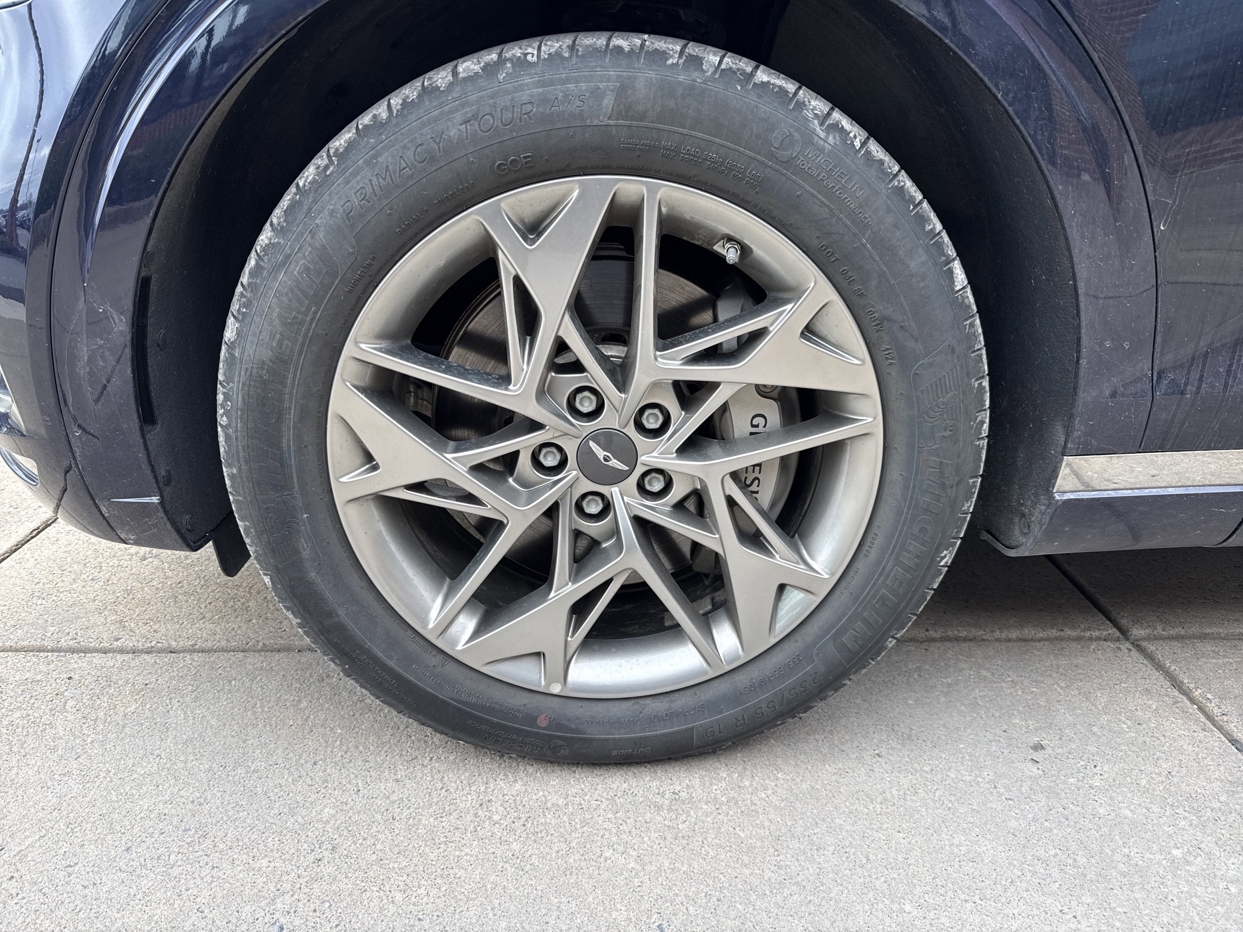 2025 Genesis GV70 2.5T
