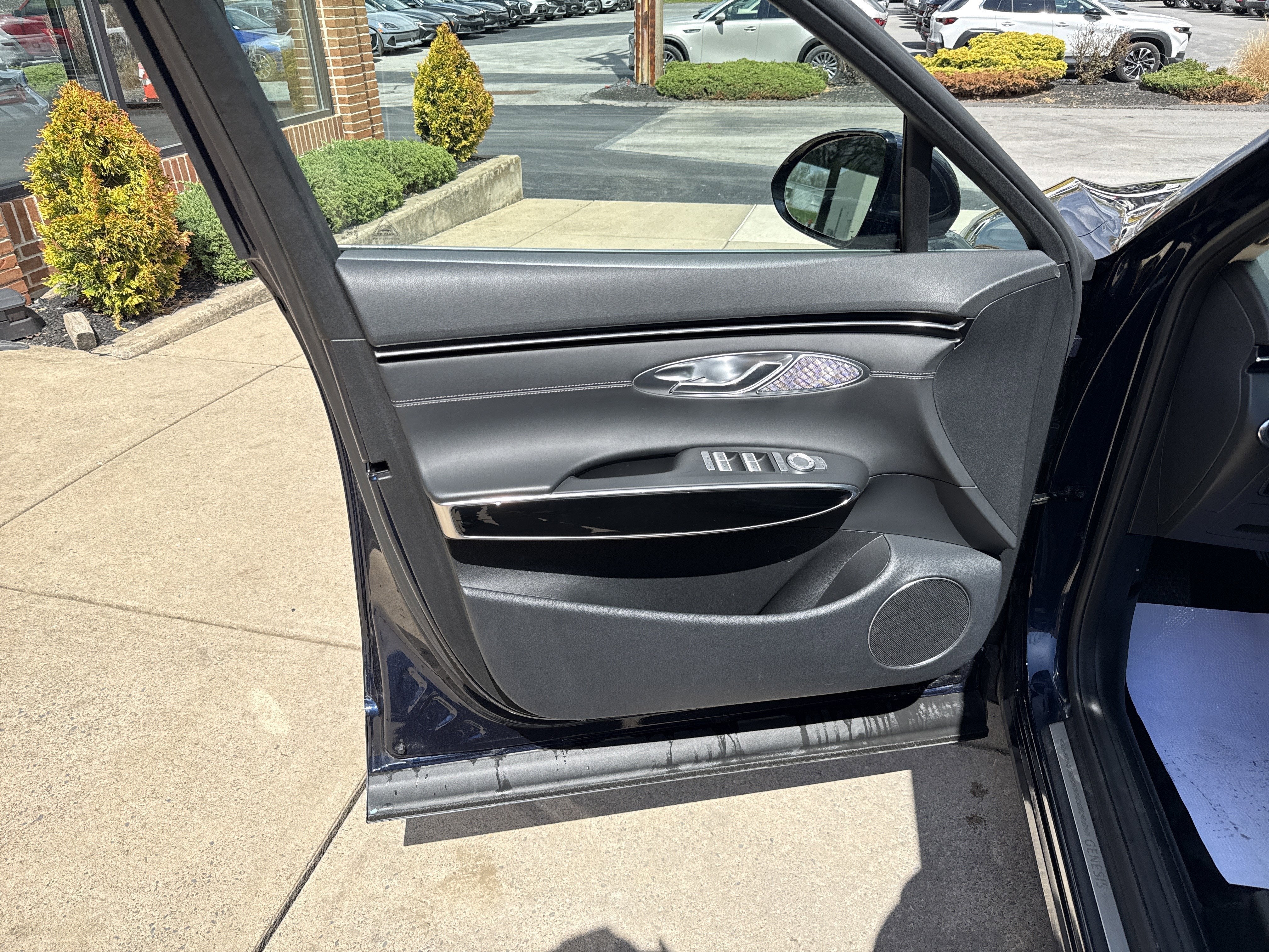 2025 Genesis GV70 2.5T