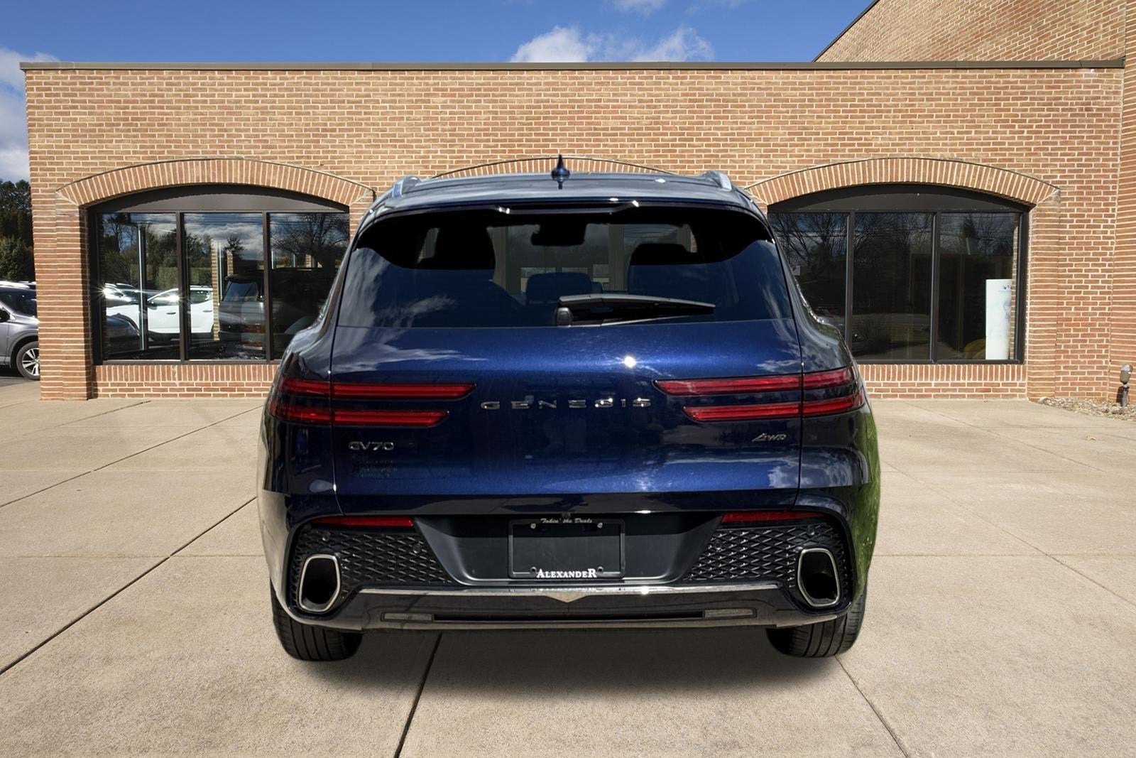 2025 Genesis GV70 2.5T