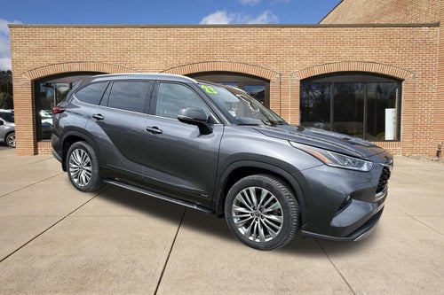 2023 Toyota Highlander Hybrid Platinum