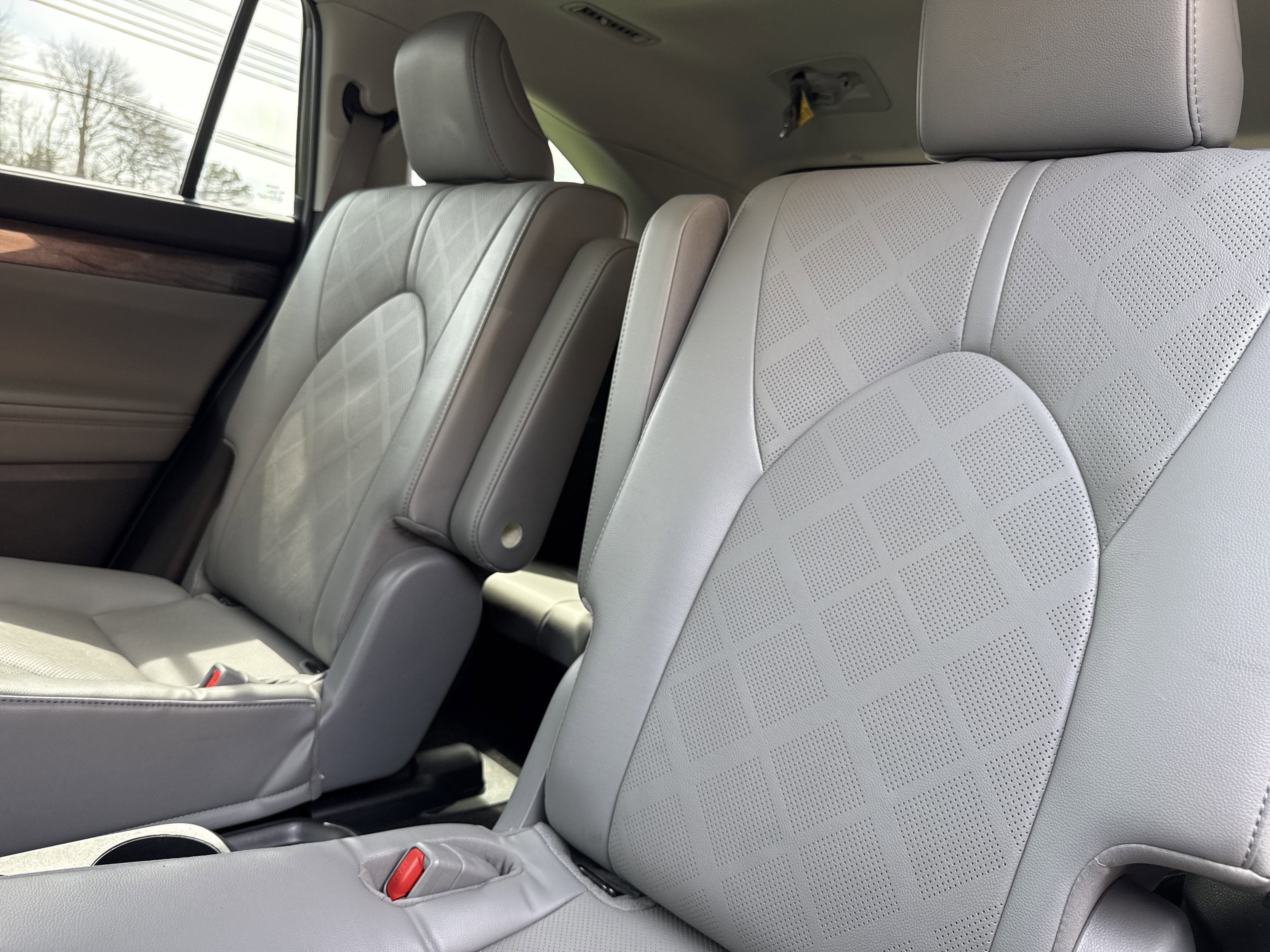 2023 Toyota Highlander Hybrid Platinum