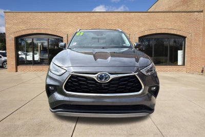 2023 Toyota Highlander Hybrid Platinum