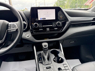 2025 Toyota Highlander XSE