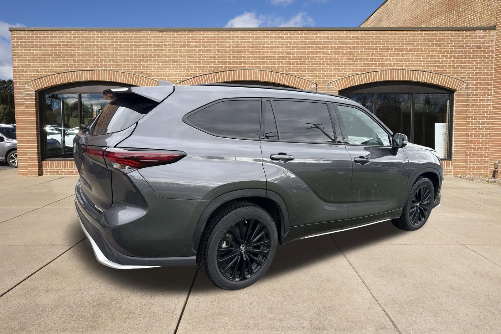 2025 Toyota Highlander XSE