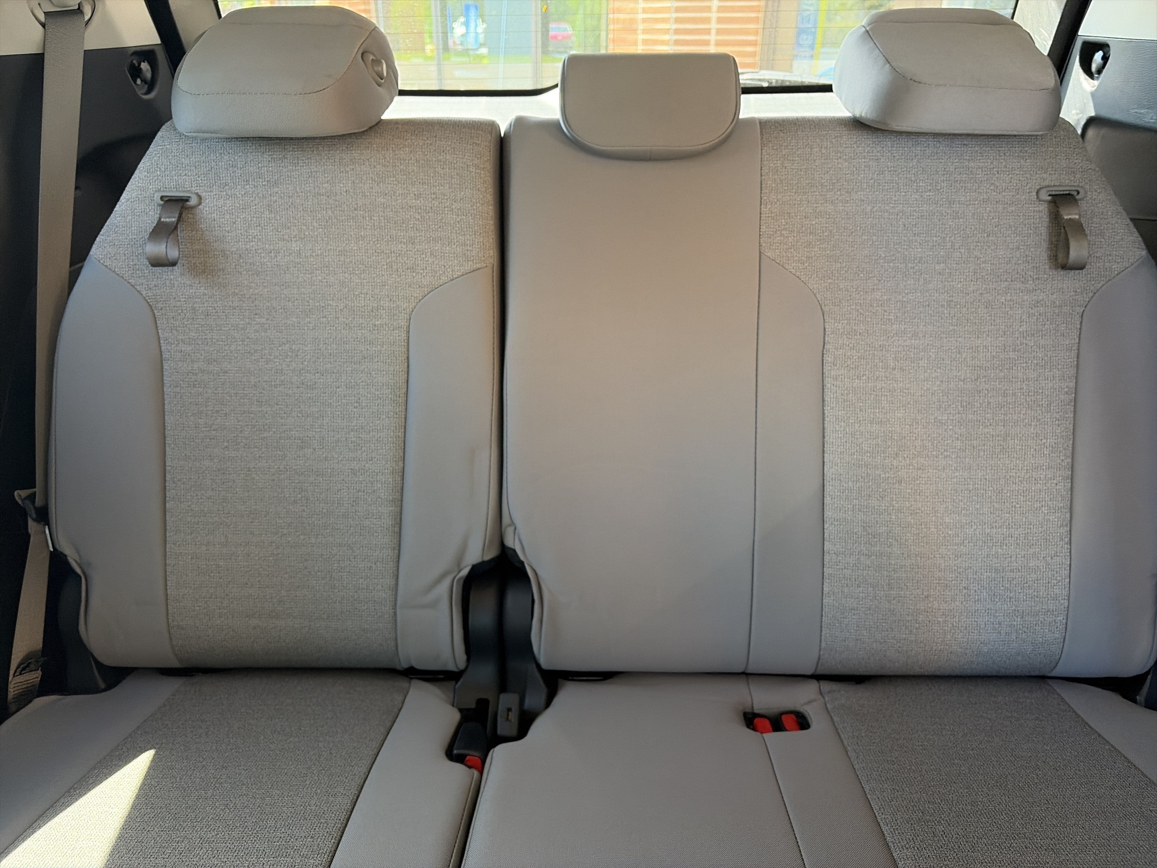 2025 Toyota Sienna LE