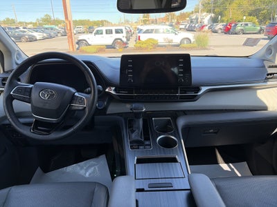 2023 Toyota Sienna Limited
