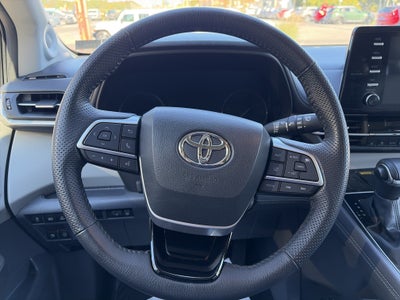 2023 Toyota Sienna Limited