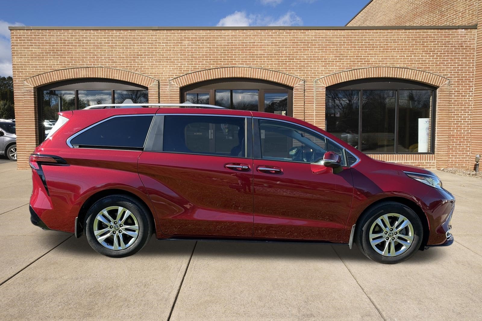 2023 Toyota Sienna Limited