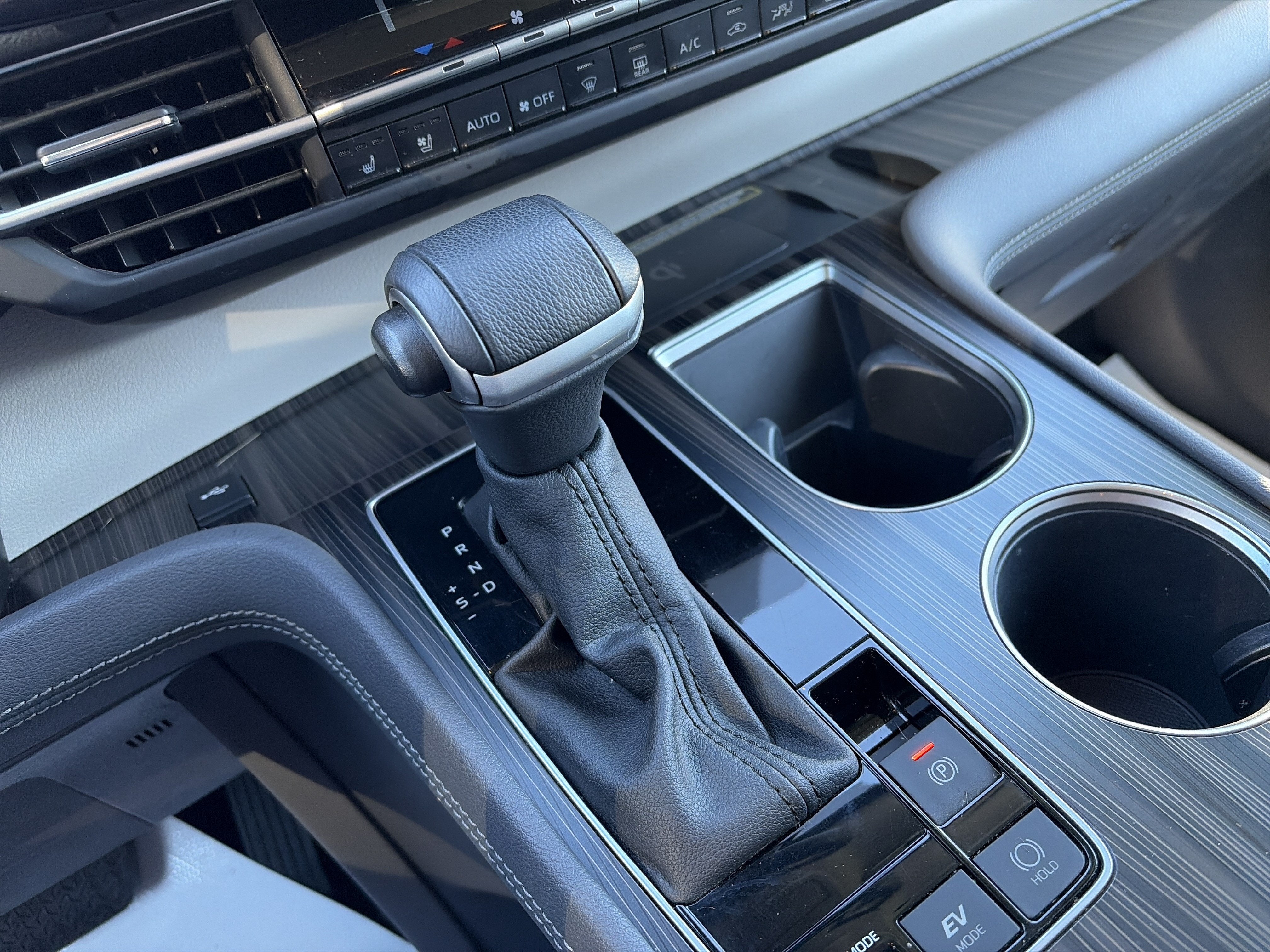 2023 Toyota Sienna Limited