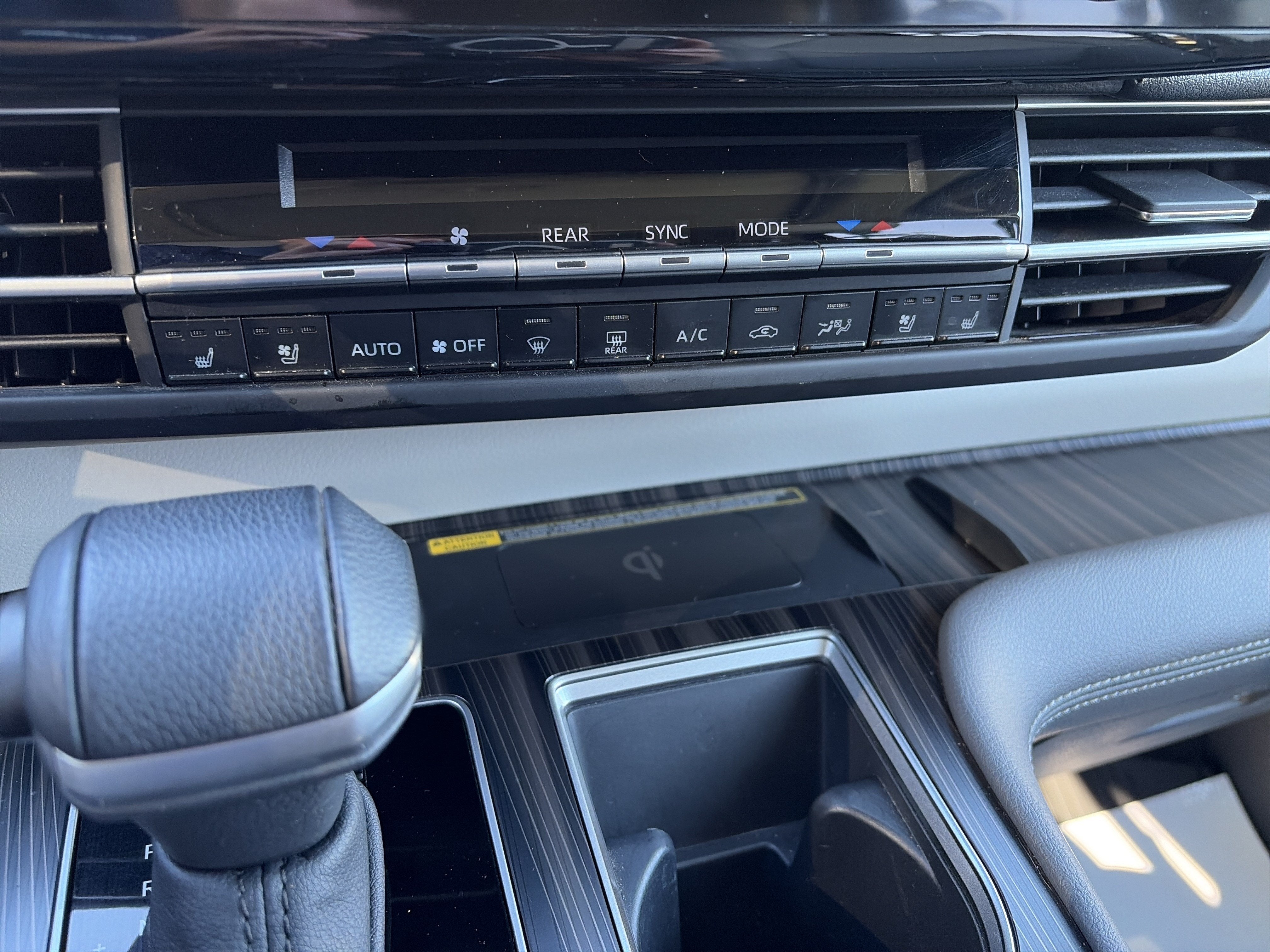 2023 Toyota Sienna Limited
