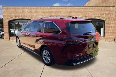 2023 Toyota Sienna Limited