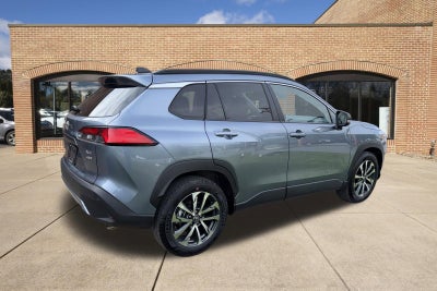 2025 Toyota Corolla Cross XLE