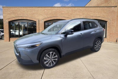 2025 Toyota Corolla Cross XLE