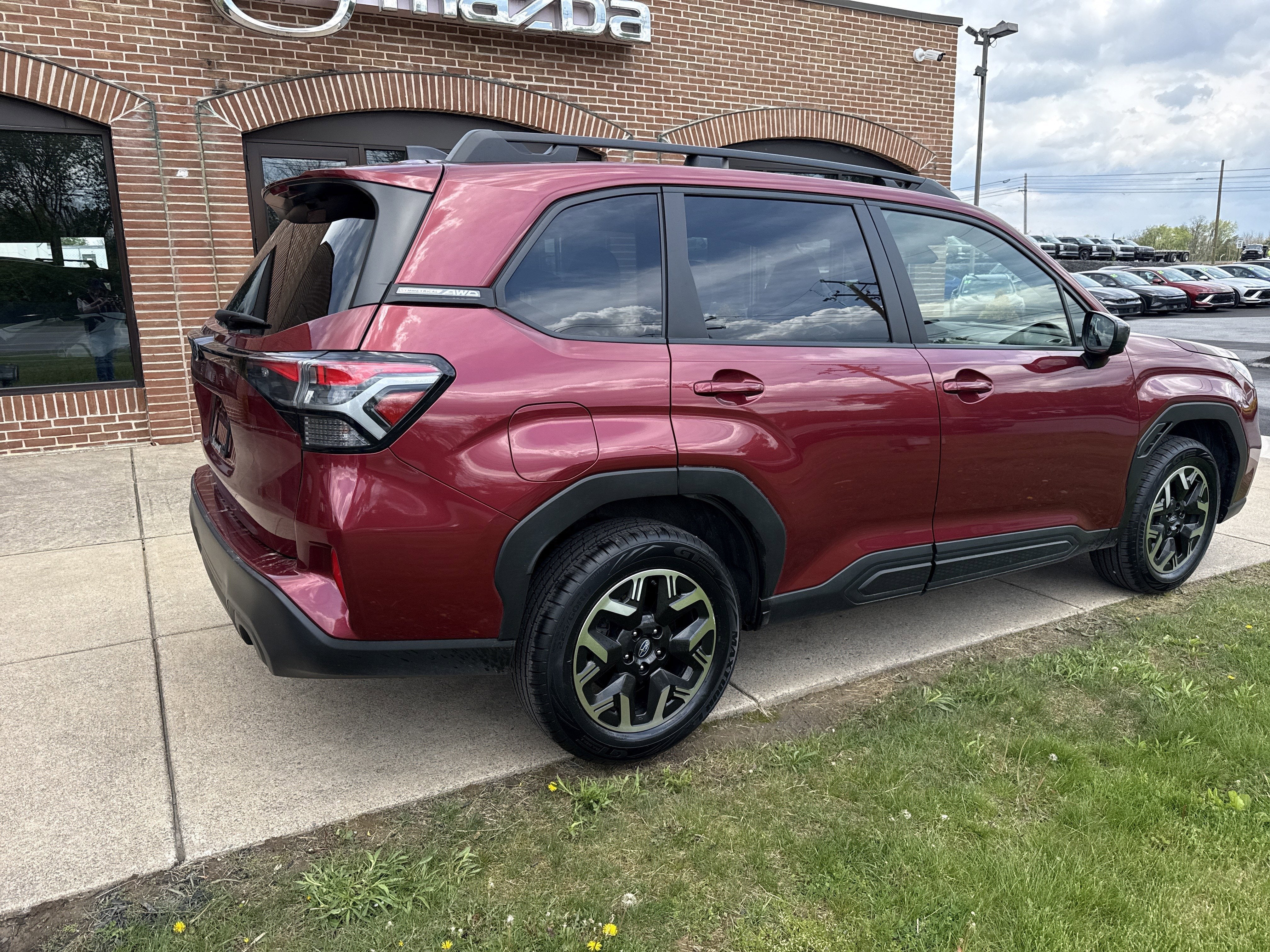 2025 Subaru Forester Premium