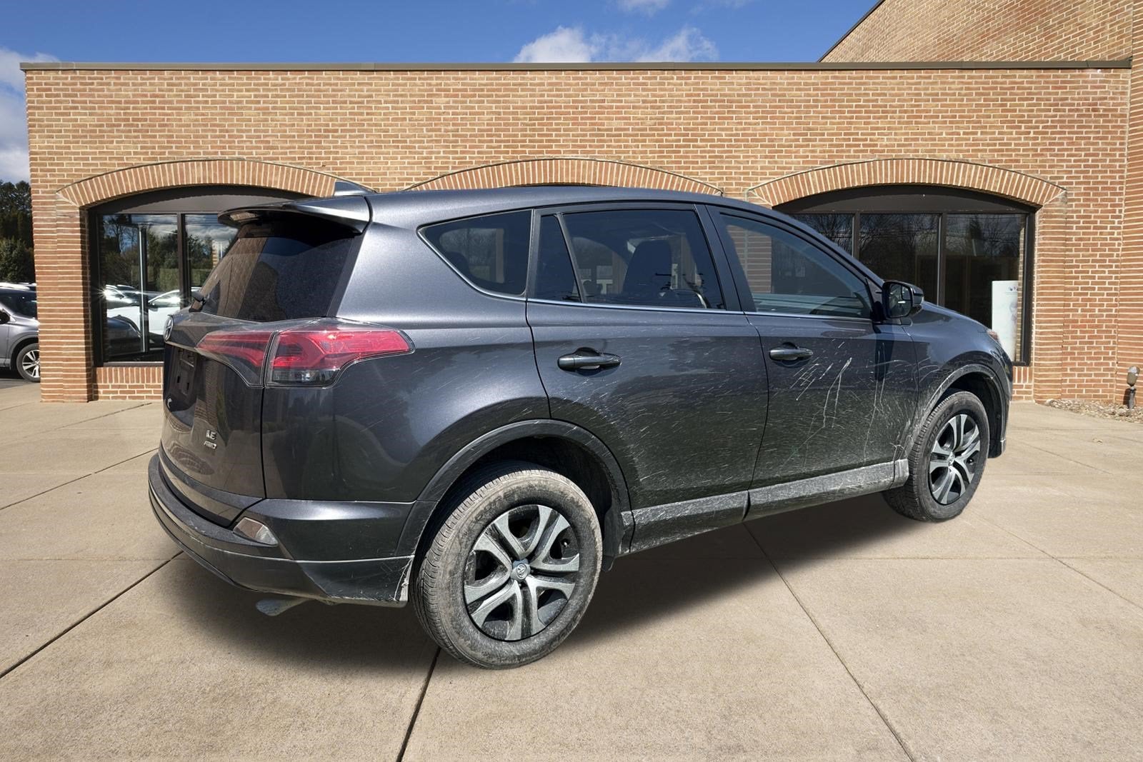 2018 Toyota RAV4 LE