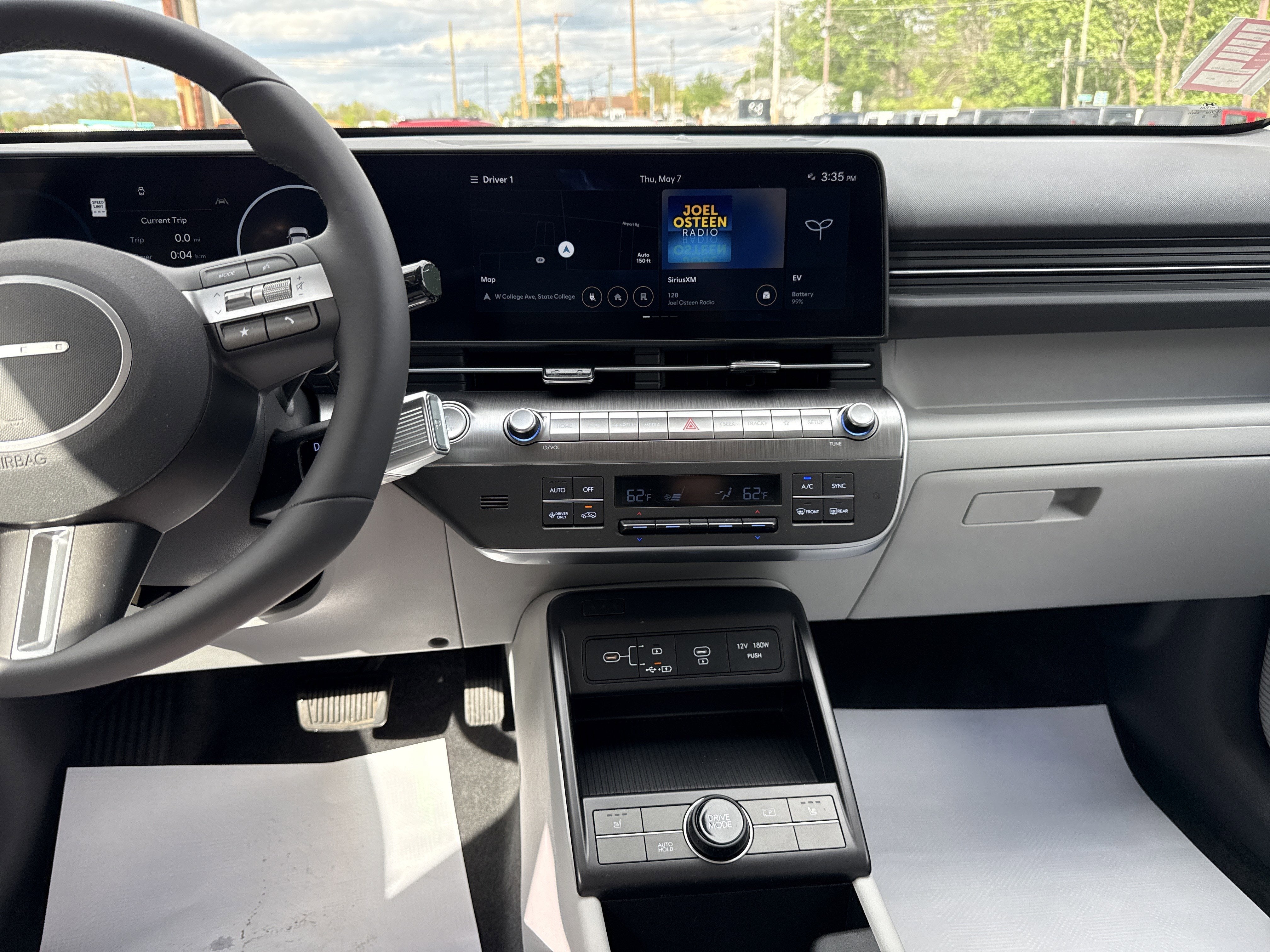 2024 Hyundai Kona Electric SEL