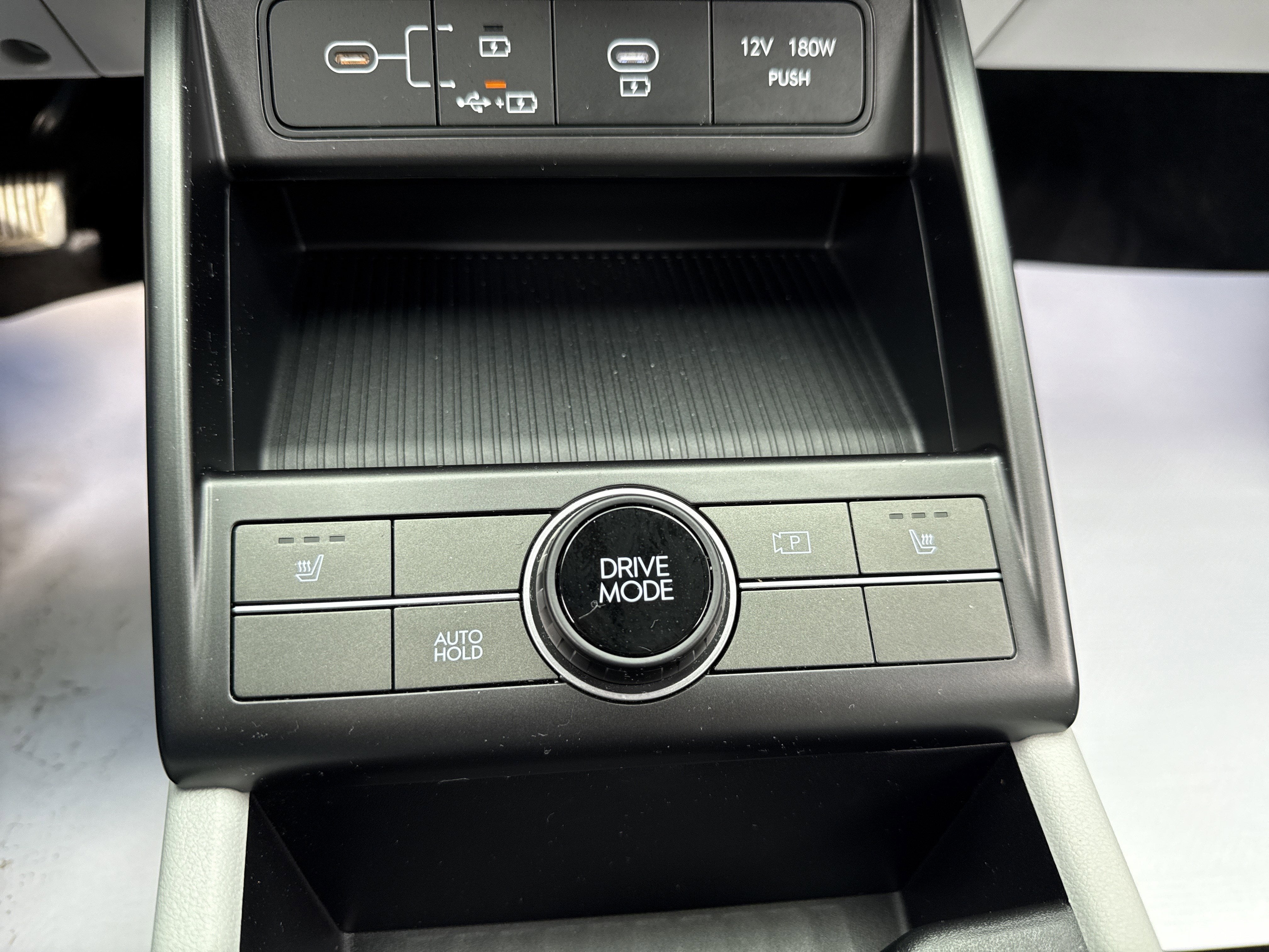 2024 Hyundai Kona Electric SEL