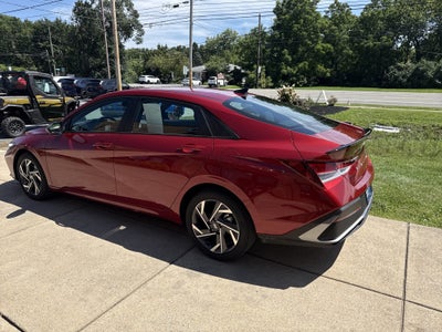 2025 Hyundai Elantra SEL Sport