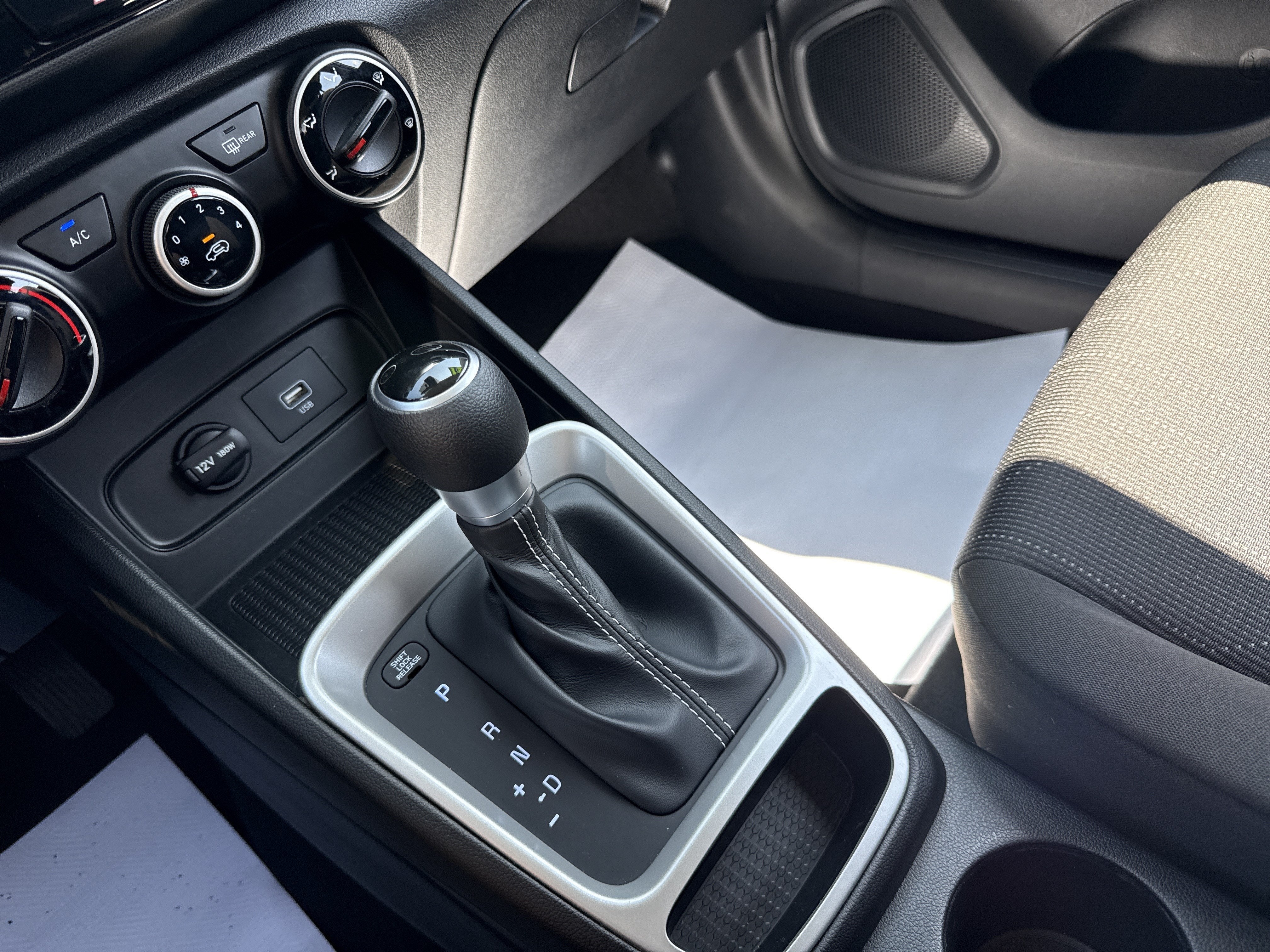 2021 Hyundai Venue SE